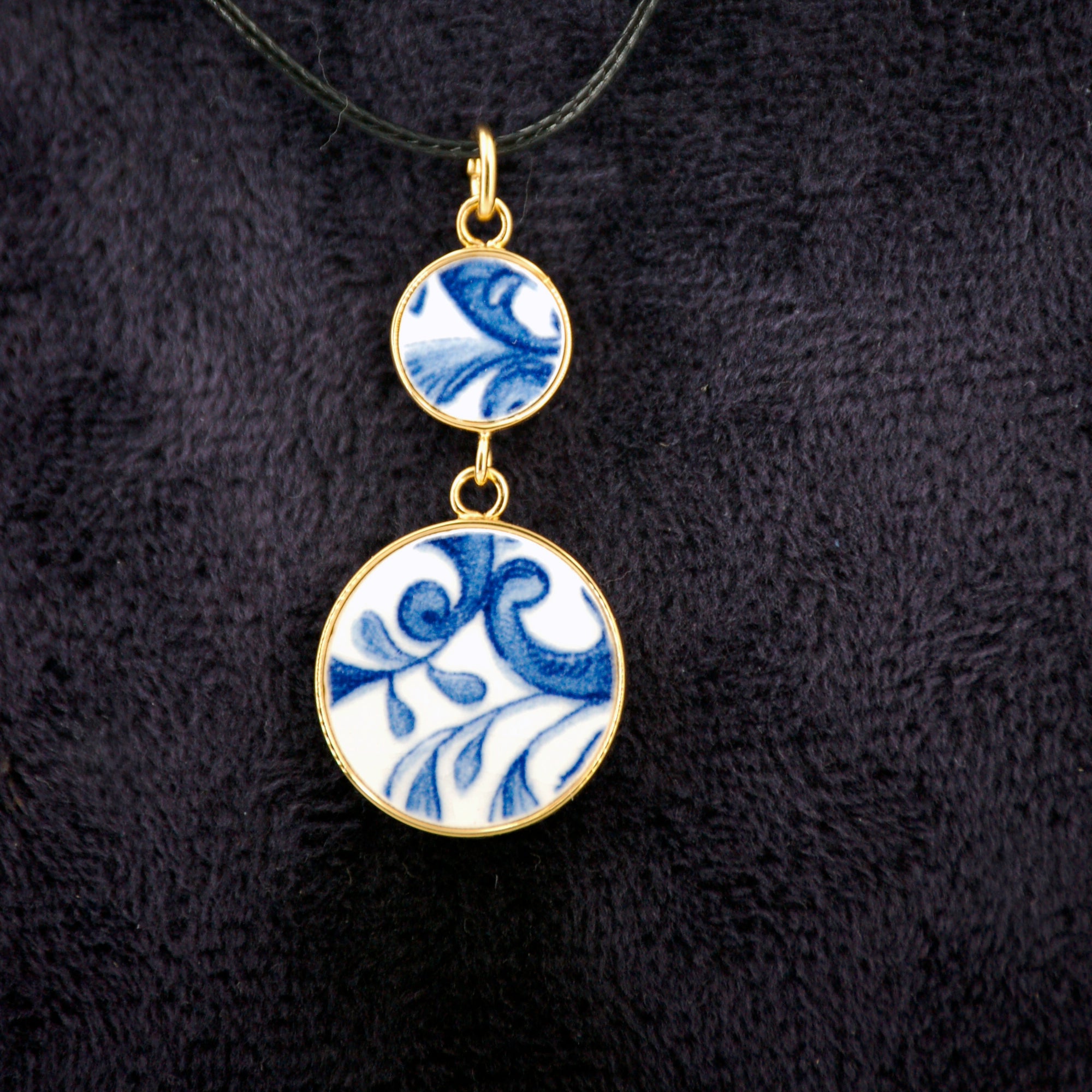Pendentif "Feuilles et volutes", finition or