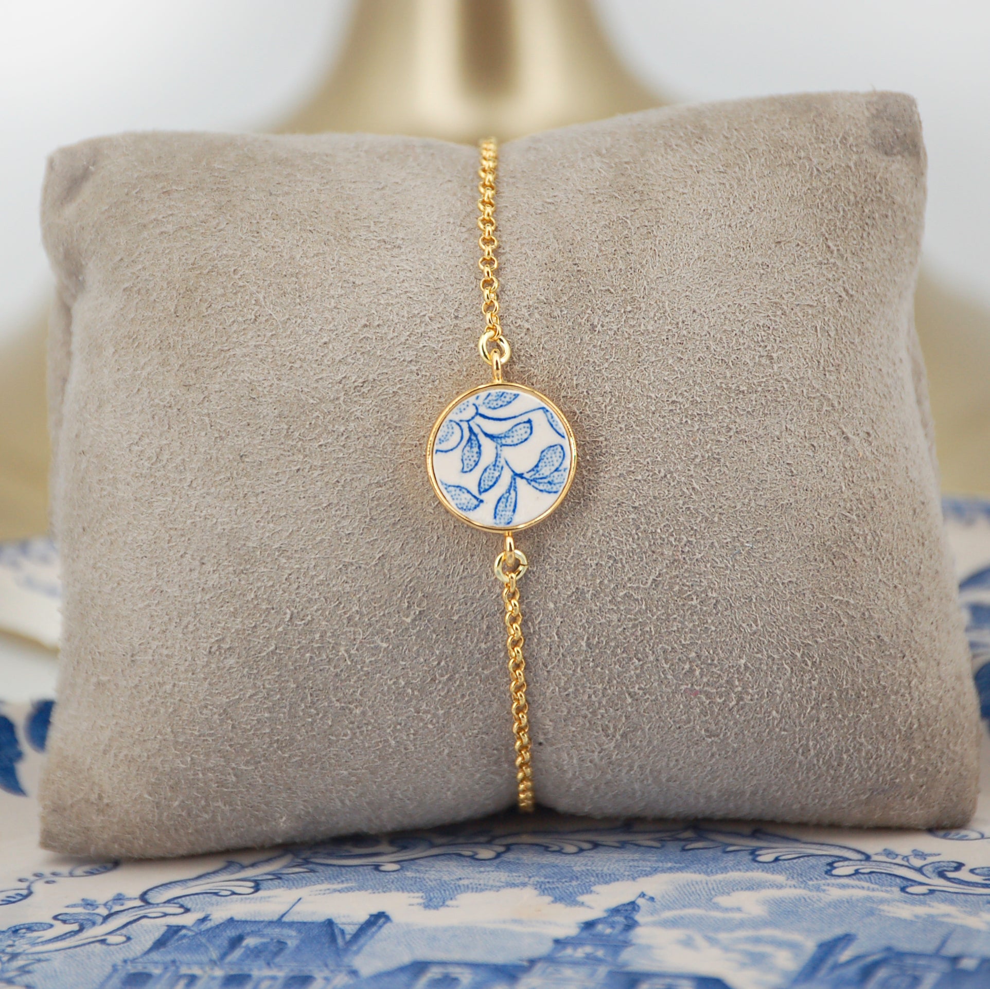 Bracelet ajustable "Feuilles bleues"