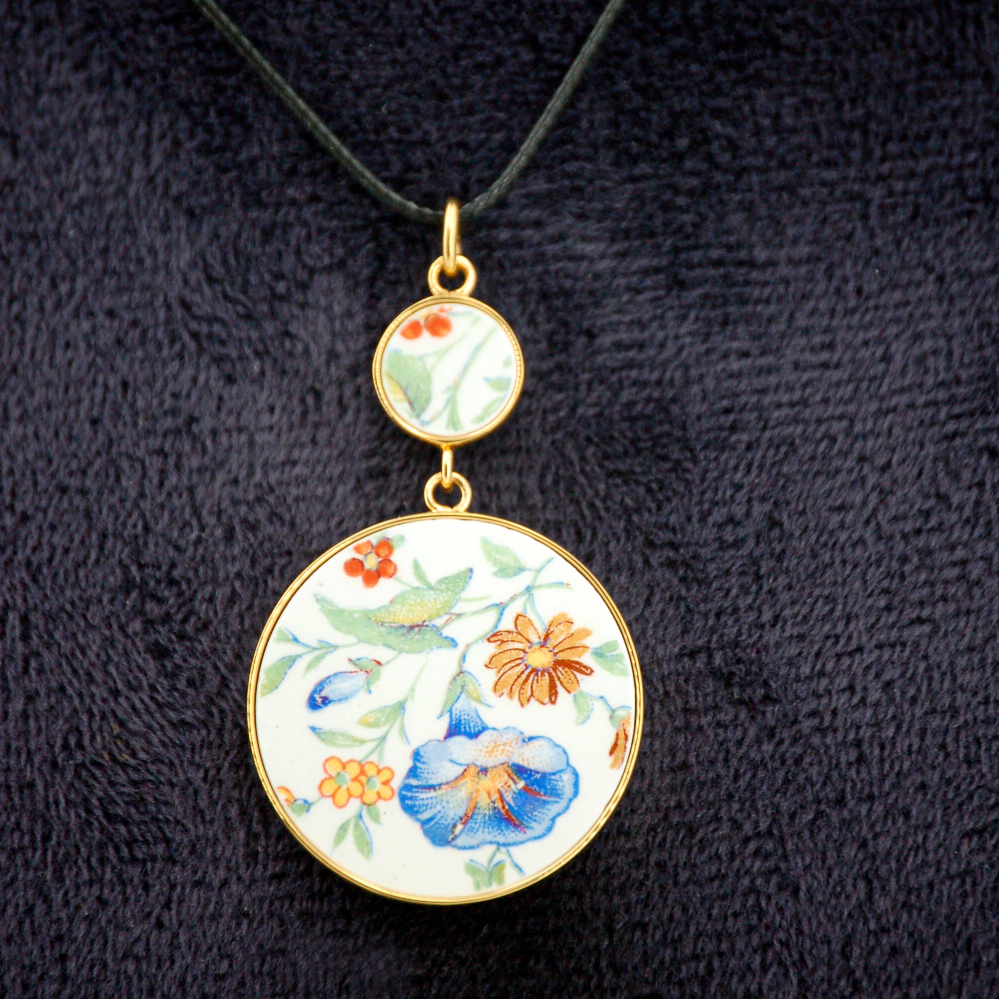 Pendentif "Campanules et petites fleurs", finition or