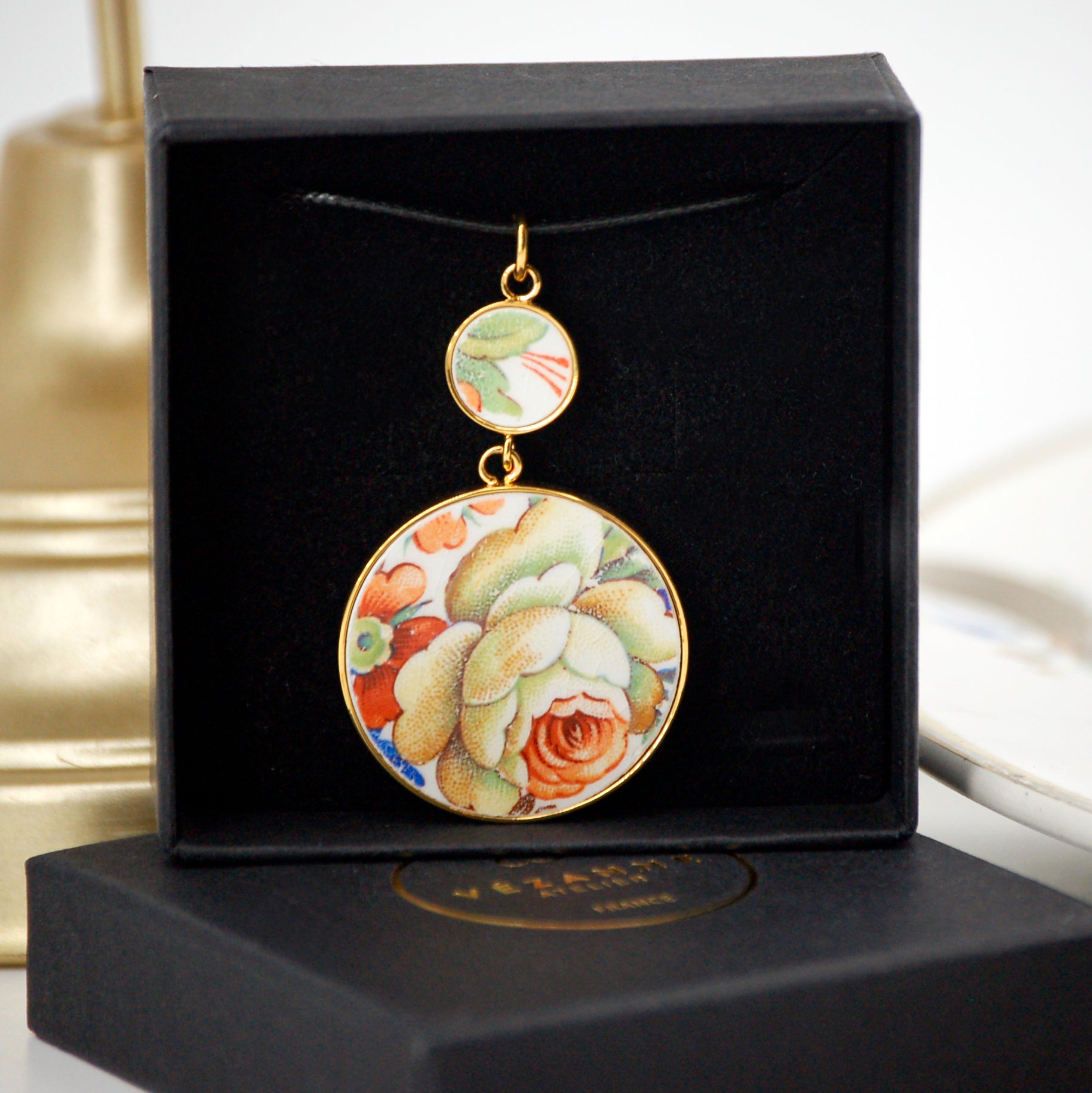 Pendentif "Charmante rose", finition or