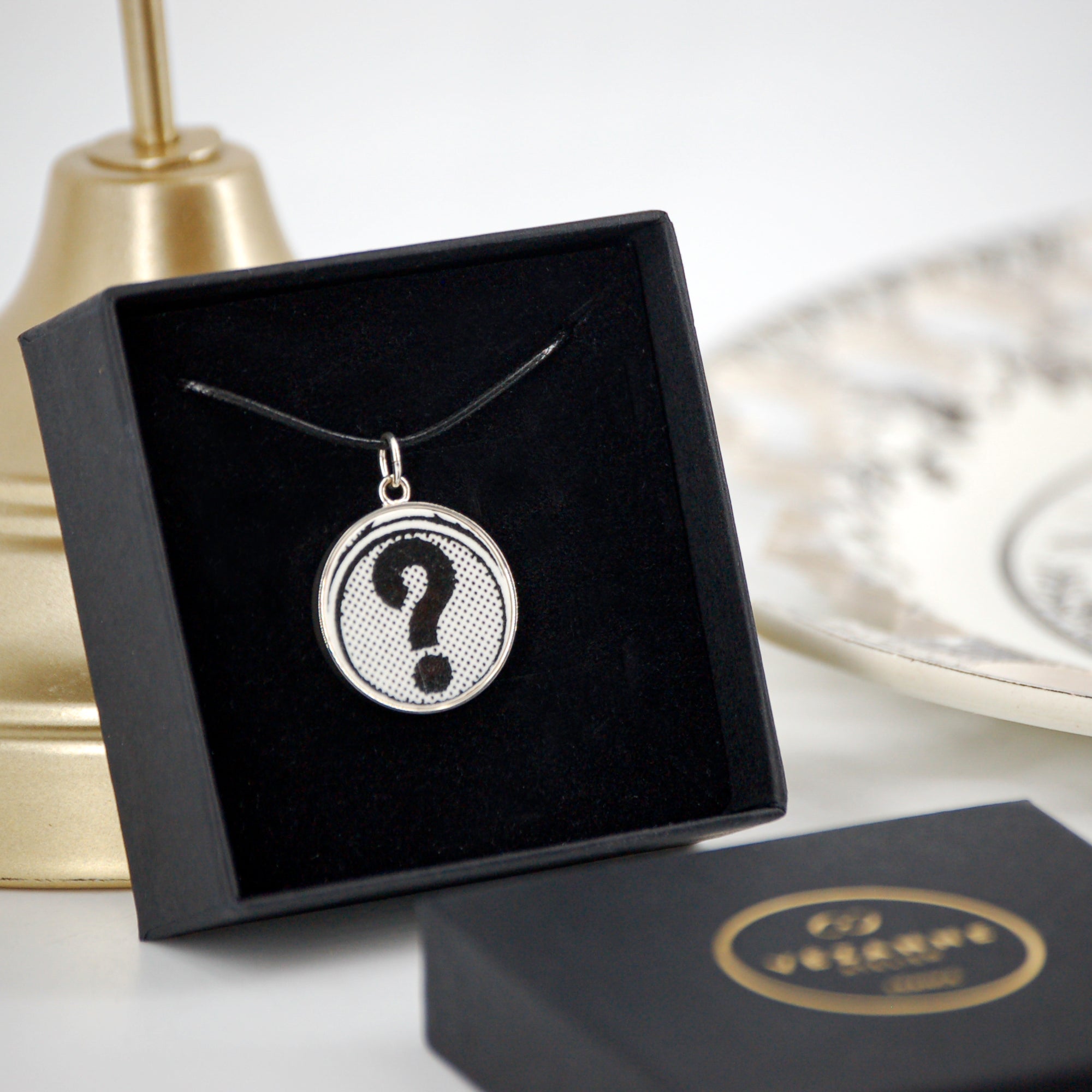Pendentif "Point d'interrogation", finition argent