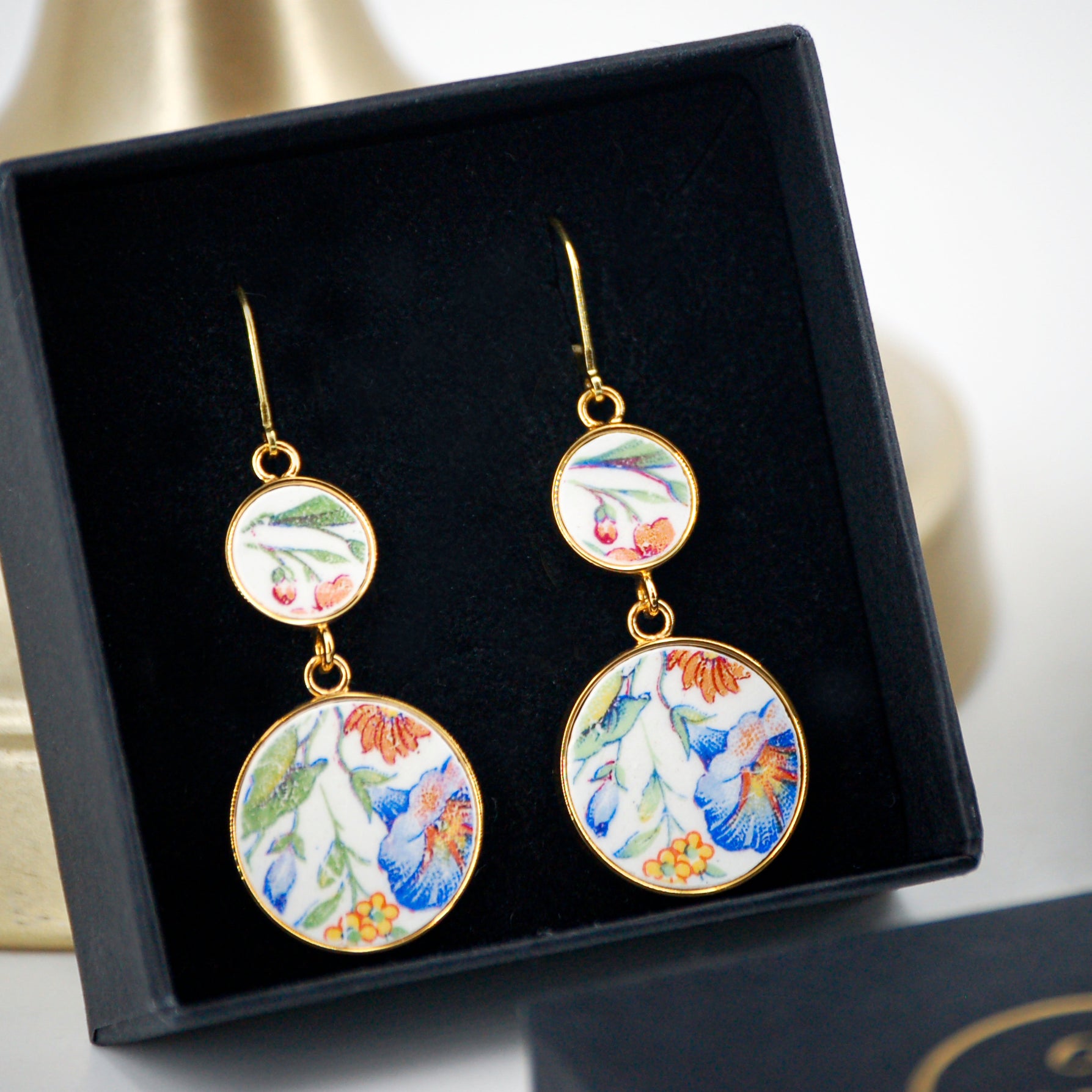 Boucles d'oreilles "Campanule et ses petites fleurs", finition or