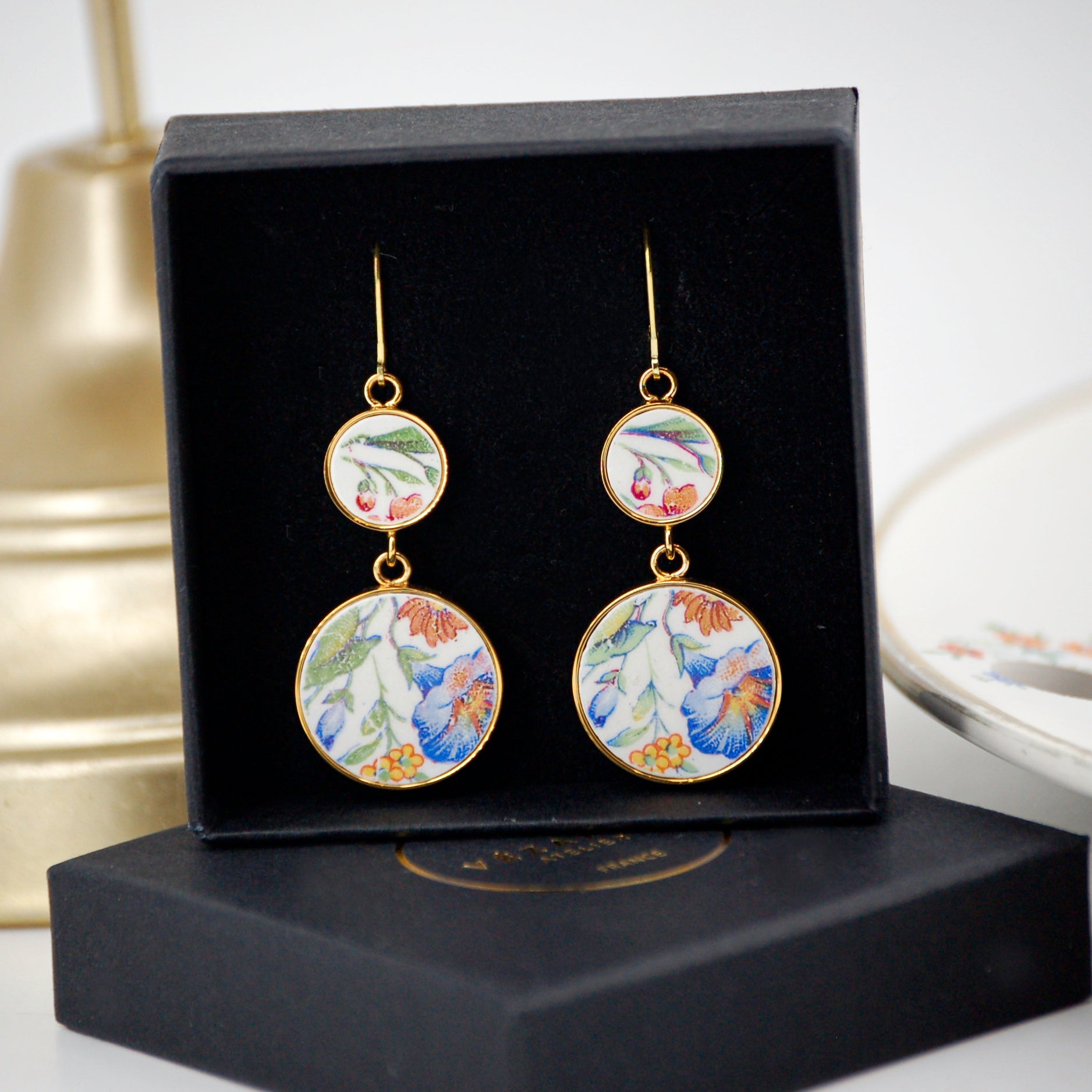 Boucles d'oreilles "Campanule et ses petites fleurs", finition or