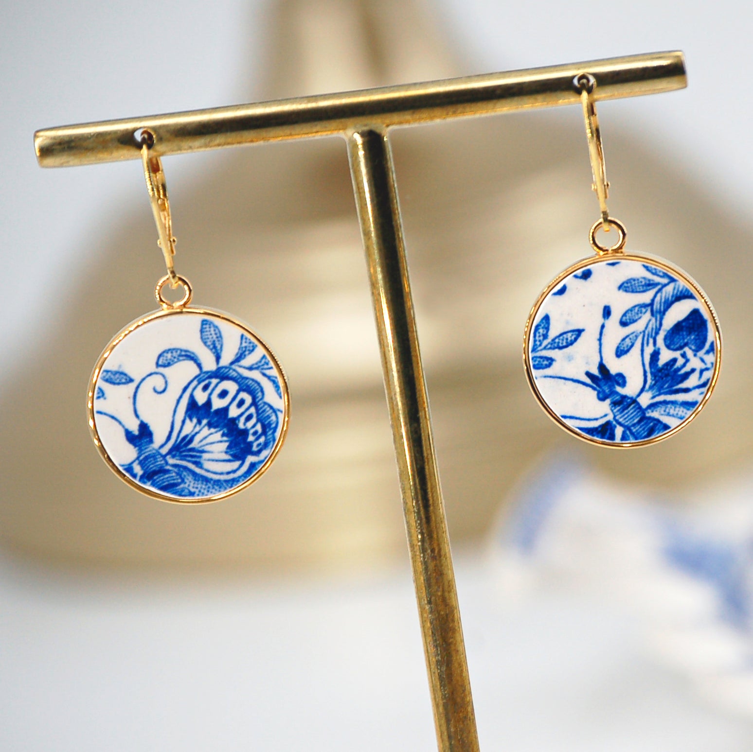 Boucles d'oreilles "Aile de papillon", finition or