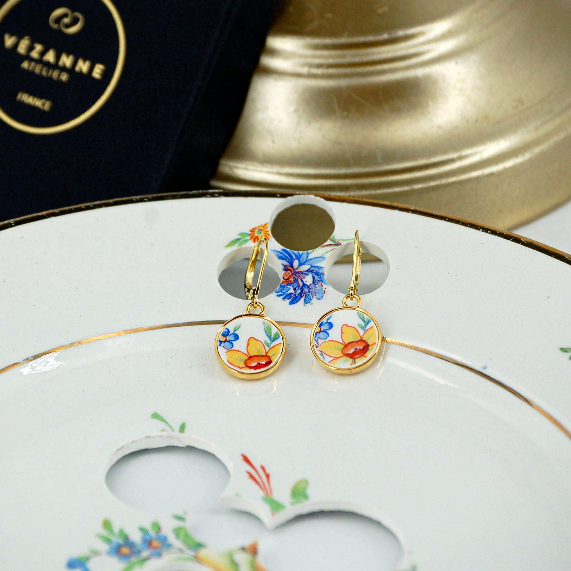 Boucles d'oreilles "Belle jonquille", finition or