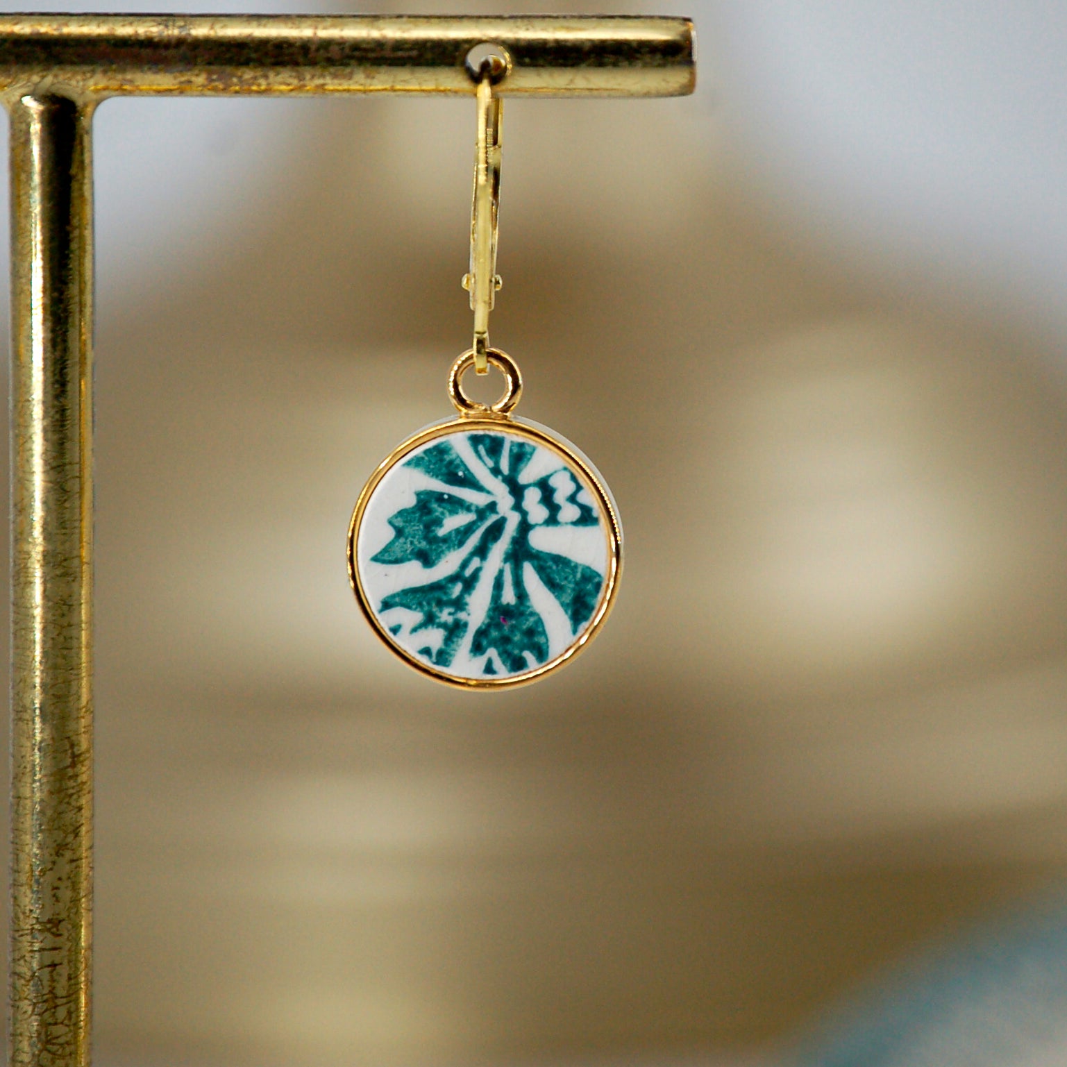 Boucles d'oreilles "Fleurs délicates", finition or