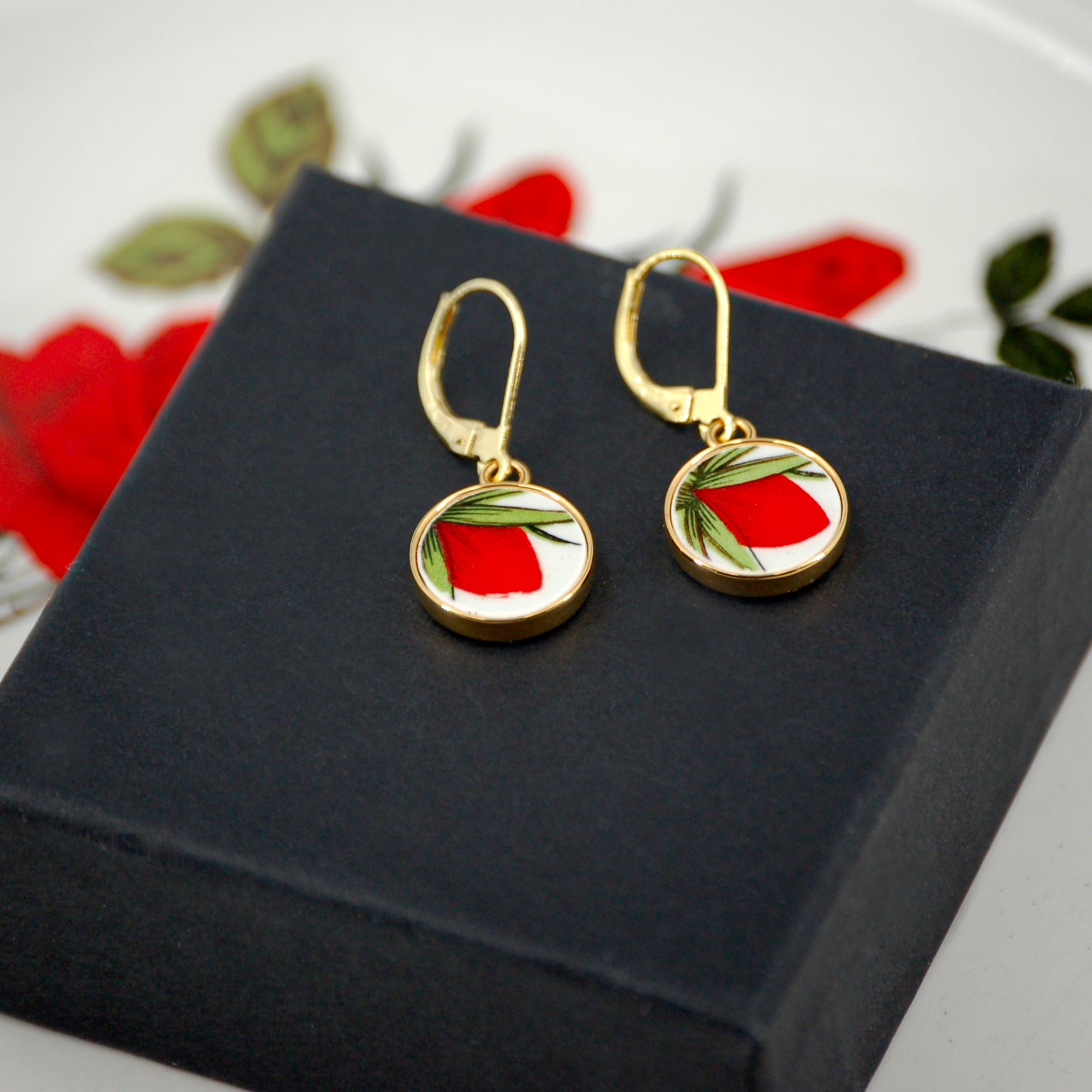 Boucles d'oreilles "Bouton de rose", finition or