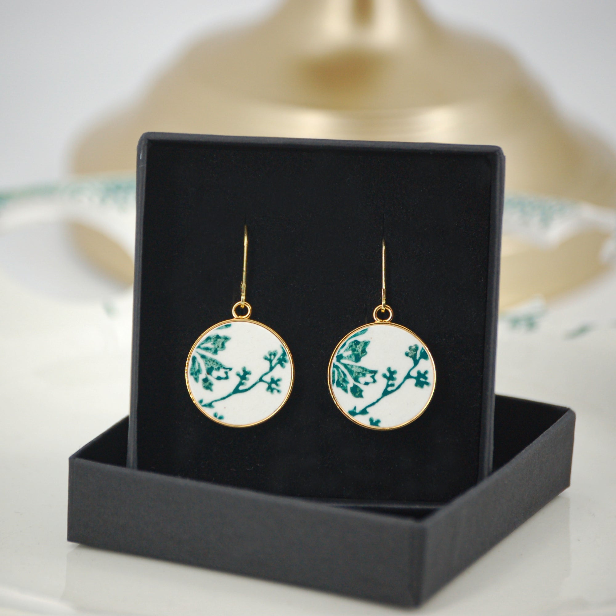 Boucles d'oreilles "Légèreté d'une branche", finition or