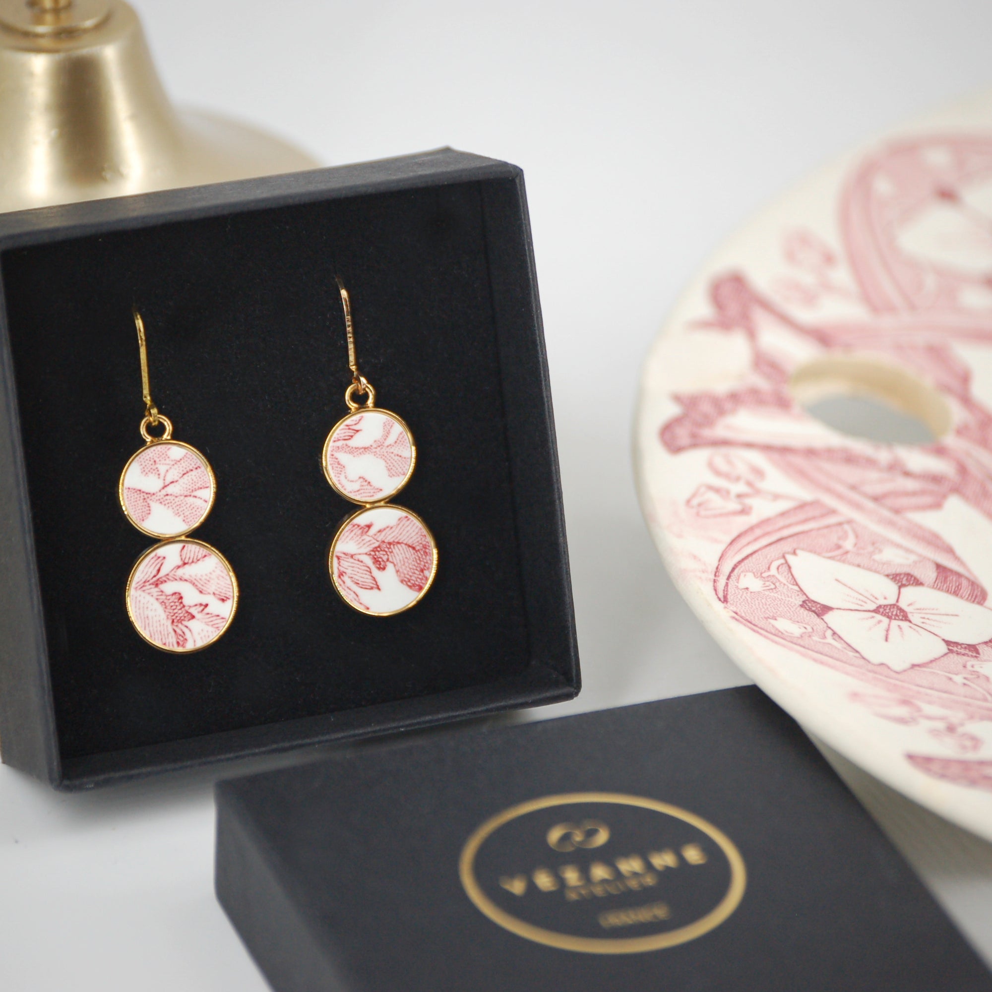 Boucles d'oreilles "Empreintes en vieux rose", finition or