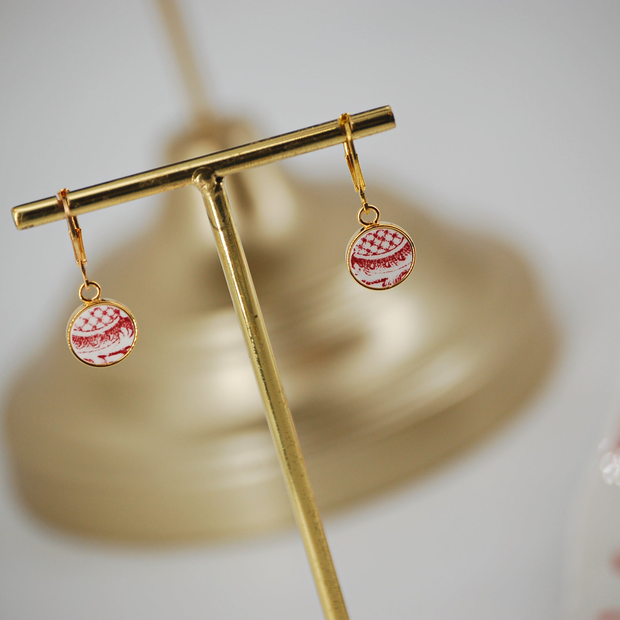 Boucles d'oreilles "Dentelle en vieux rose", finition or