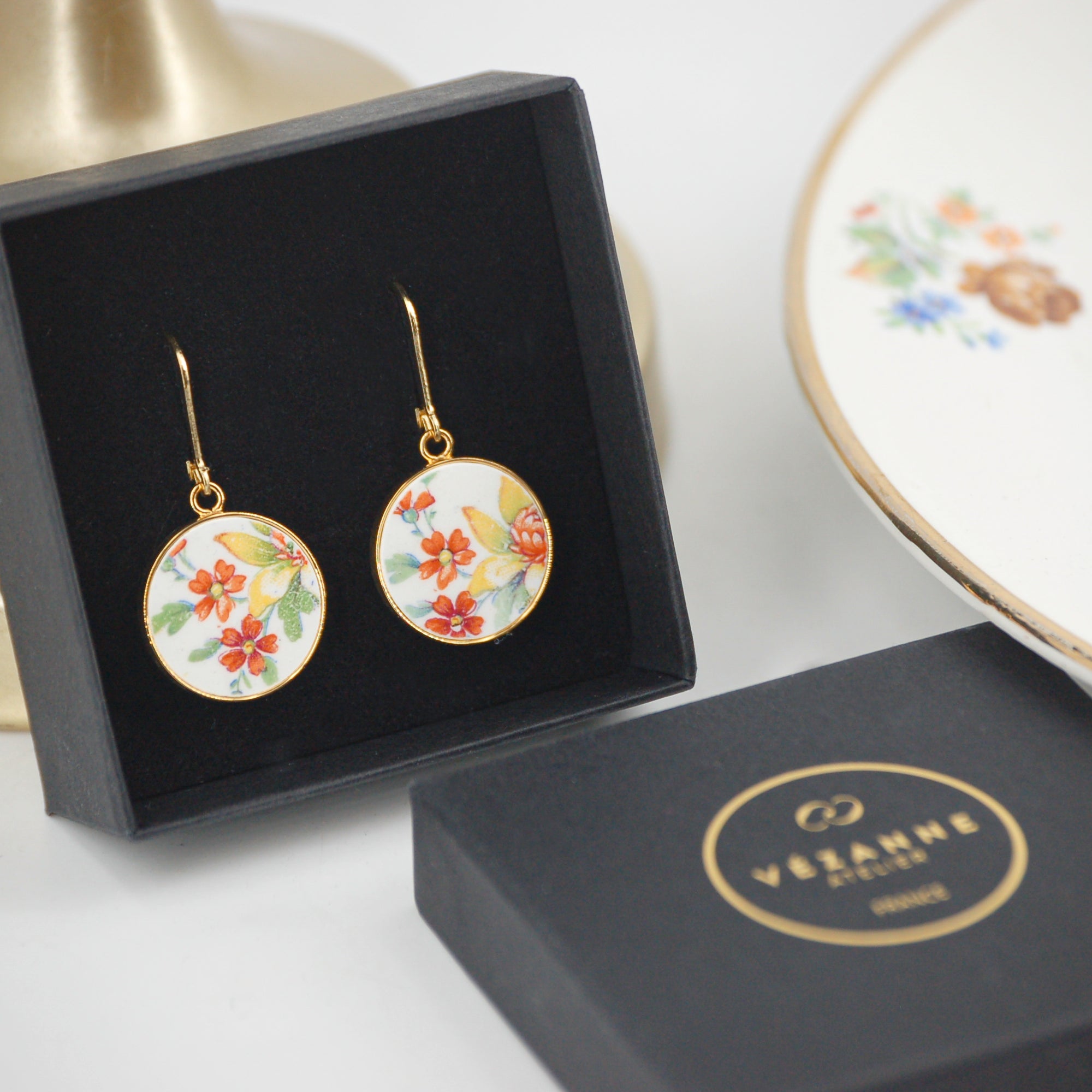 Boucles d'oreilles "Petites fleurs oranges", finition or