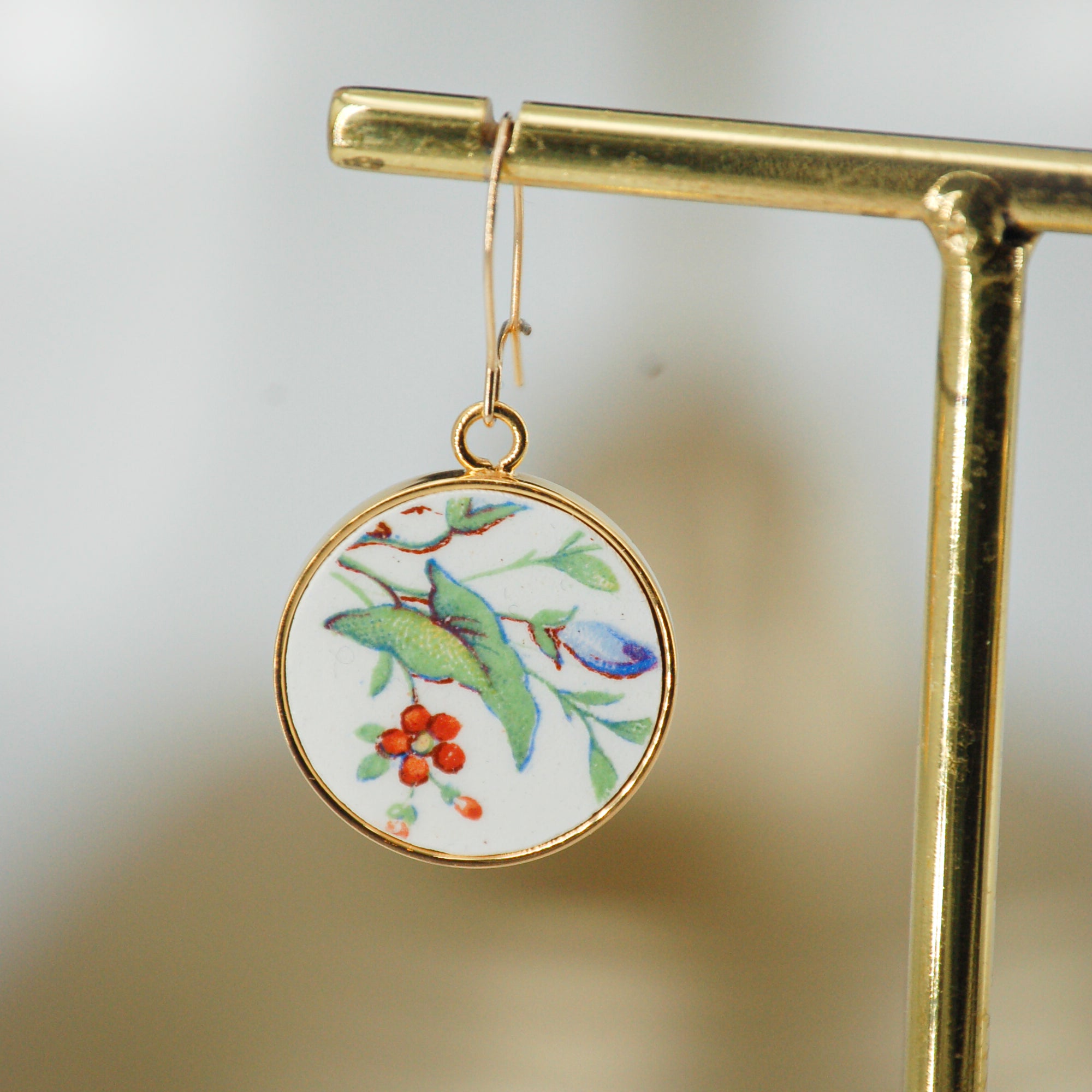 Boucles d'oreilles "Feuille et ses petites fleurs", finition or