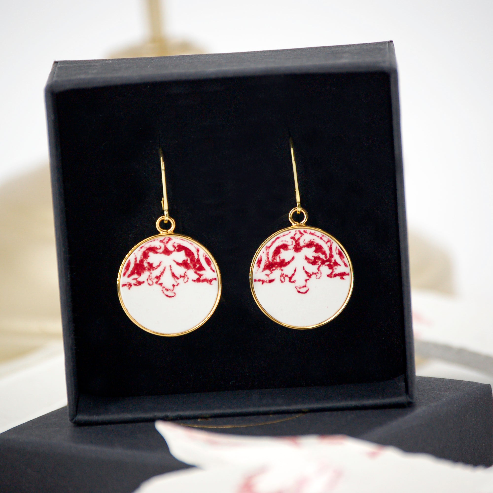 Boucles d'oreilles "Les feuilles d'acanthe en vieux rose"