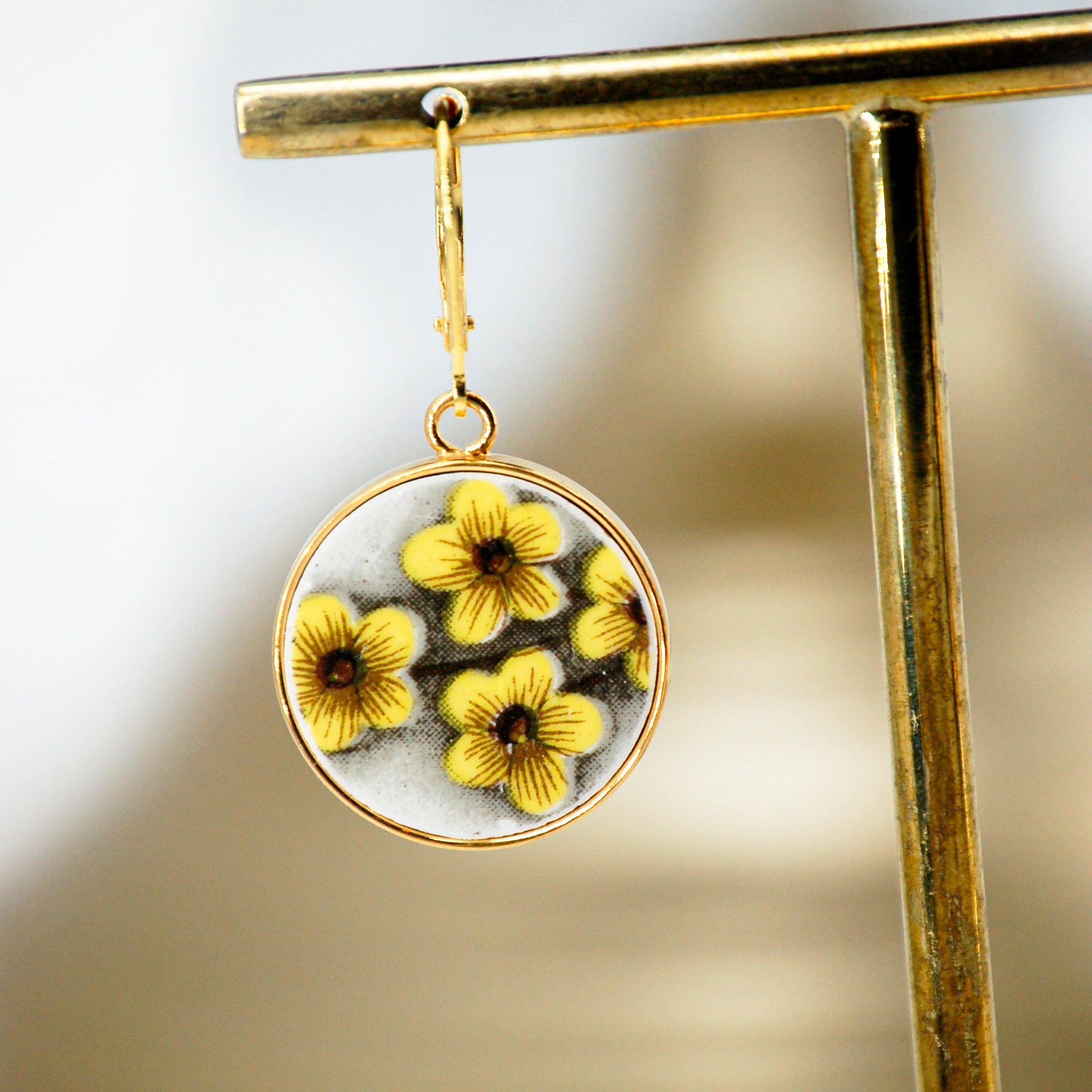 Boucles d'oreilles Bouton d'or