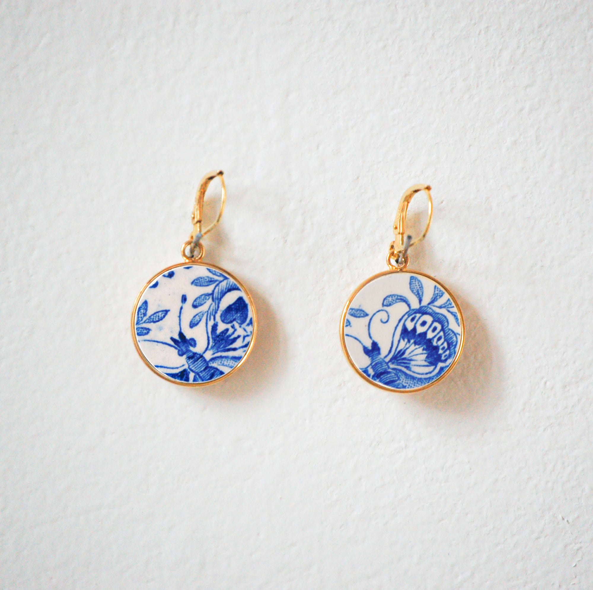 Boucles d'oreilles "Aile de papillon", finition or