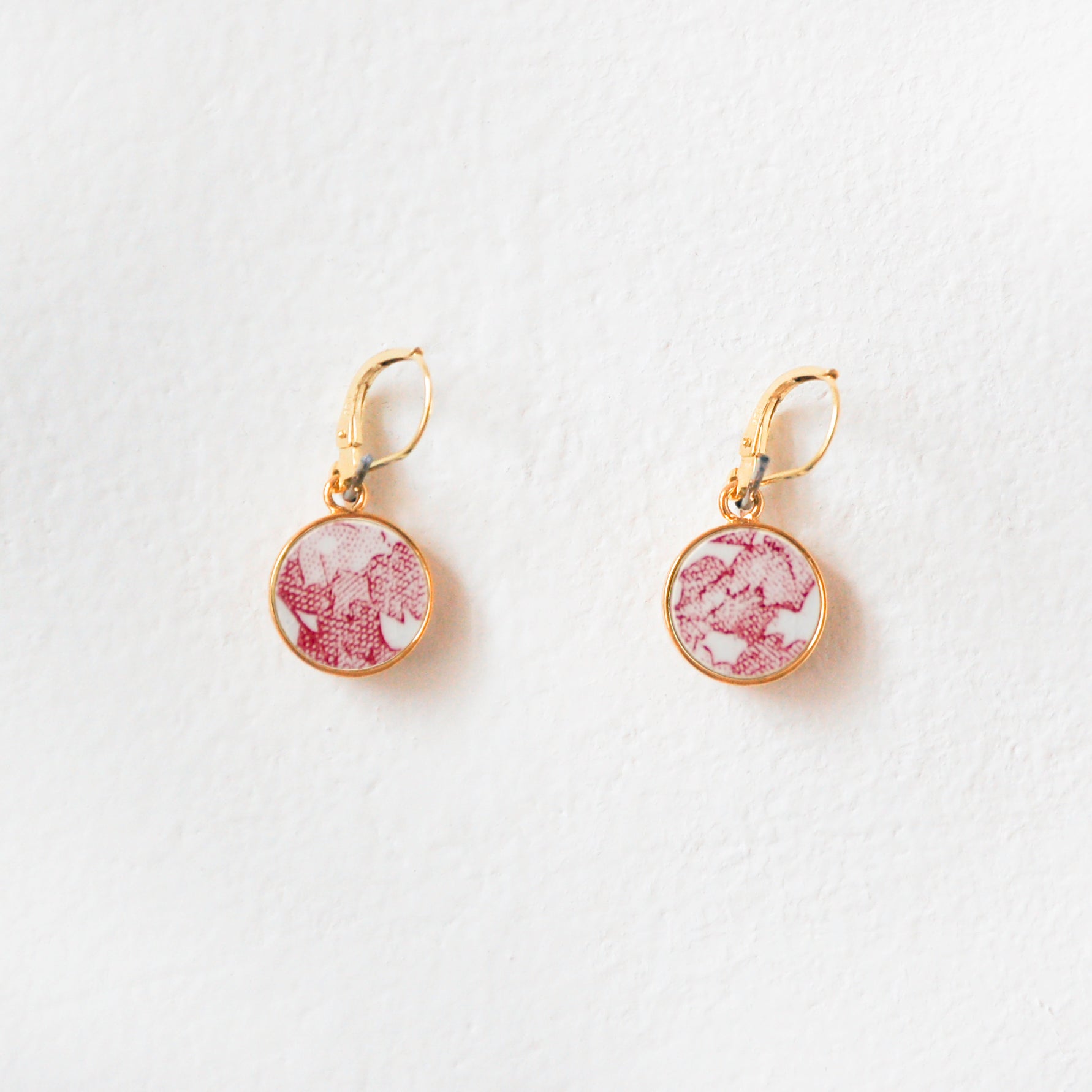 Boucles d'oreilles "Petites feuilles roses", finition or