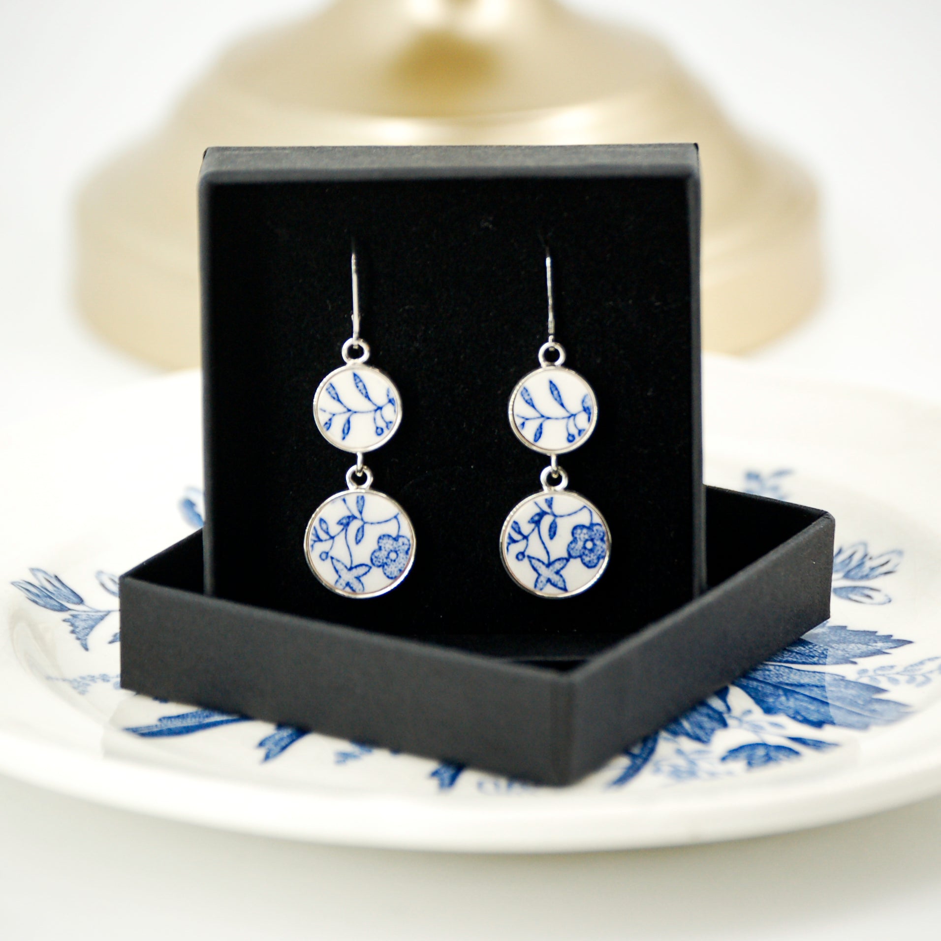 Boucles d'oreilles "Feuilles et fleurs bleues", finition argent