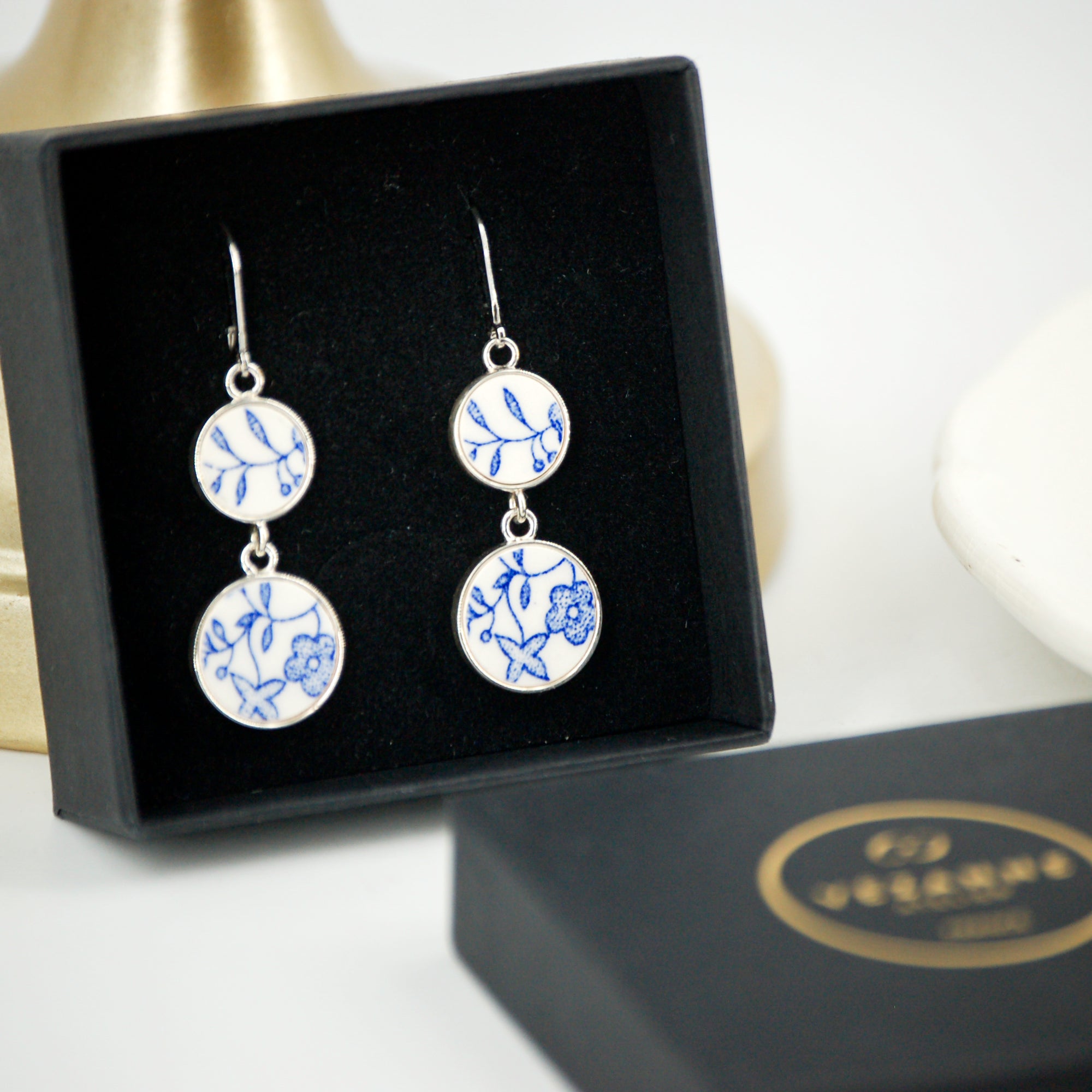 Boucles d'oreilles "Feuilles et fleurs bleues", finition argent