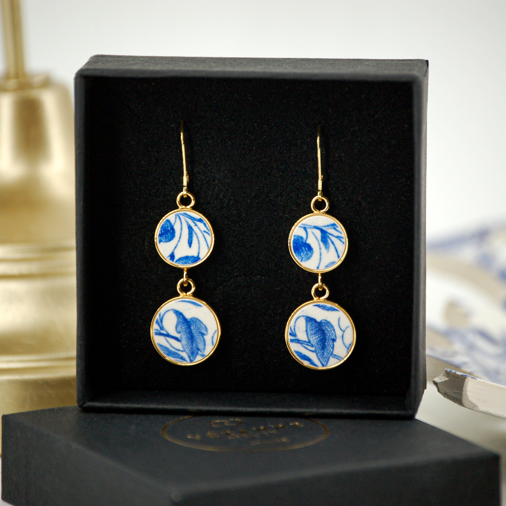 Boucles d'oreilles "Feuilles bleues", finition or