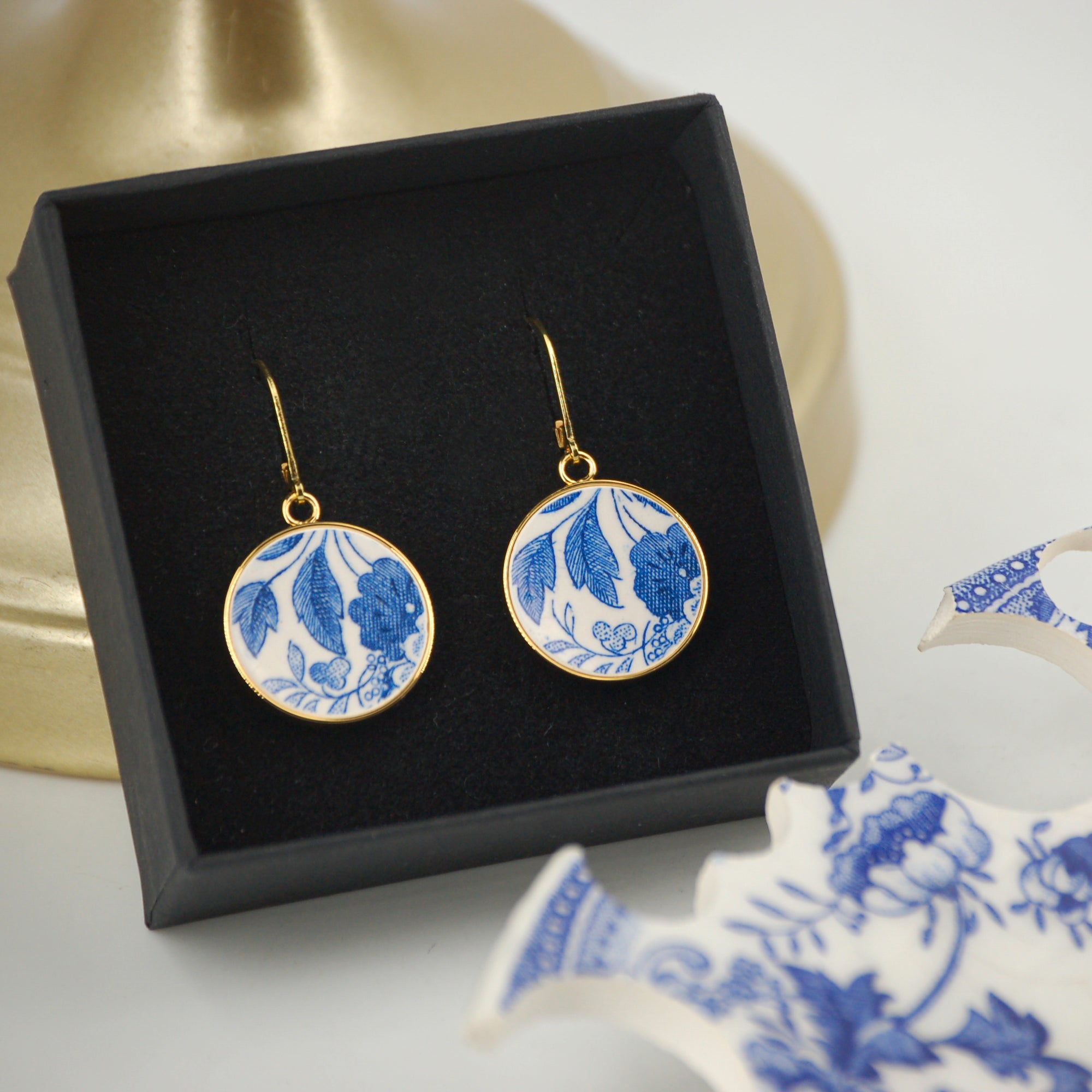 Boucles d'oreilles "Feuillage bleu", finition or