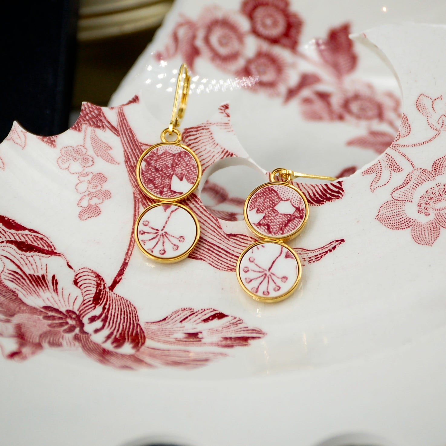 Boucles d'oreilles "Composition en rose poudré", finition or