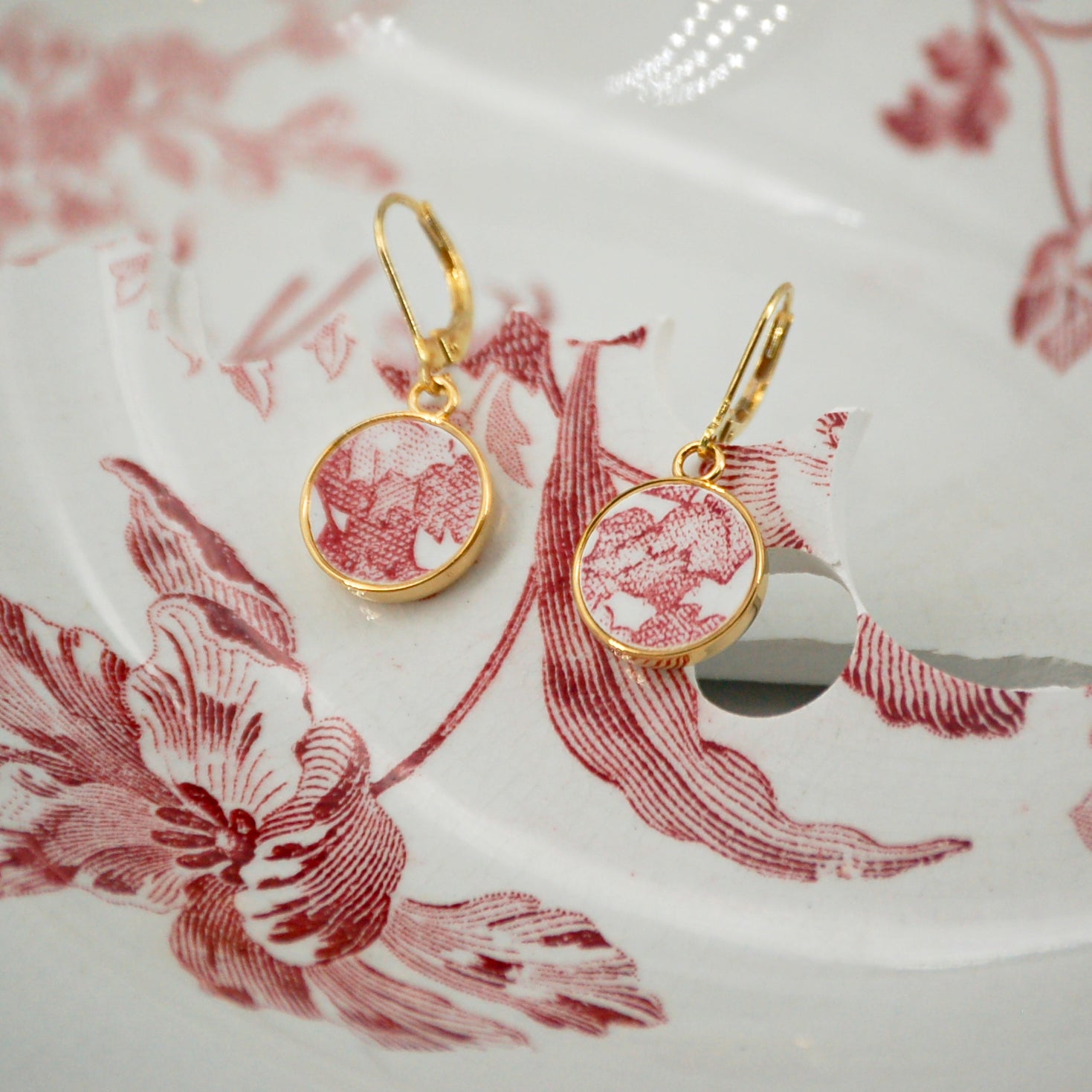 Boucles d'oreilles "Petites feuilles roses", finition or