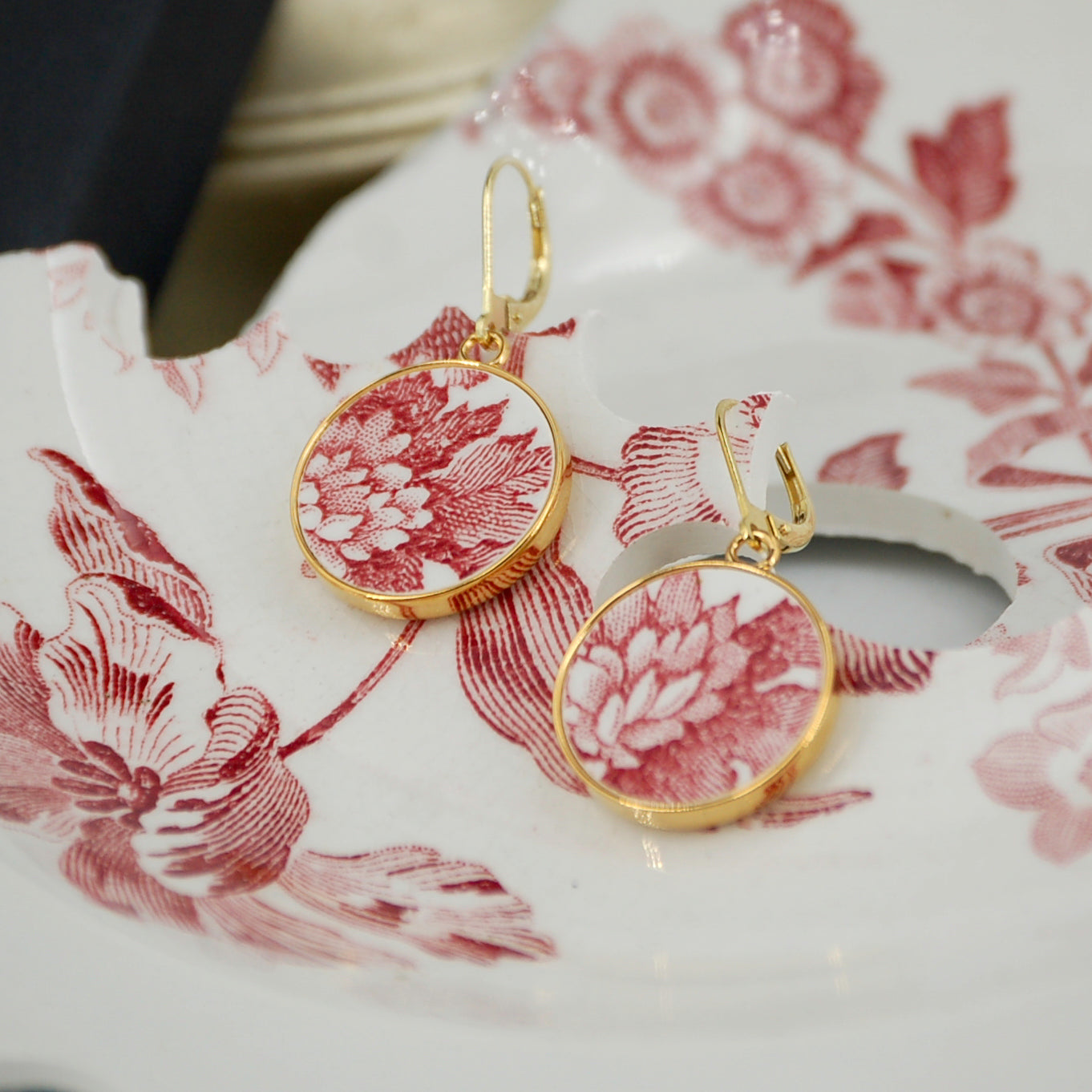 Boucles d'oreilles "Pétales de fleurs", finition or