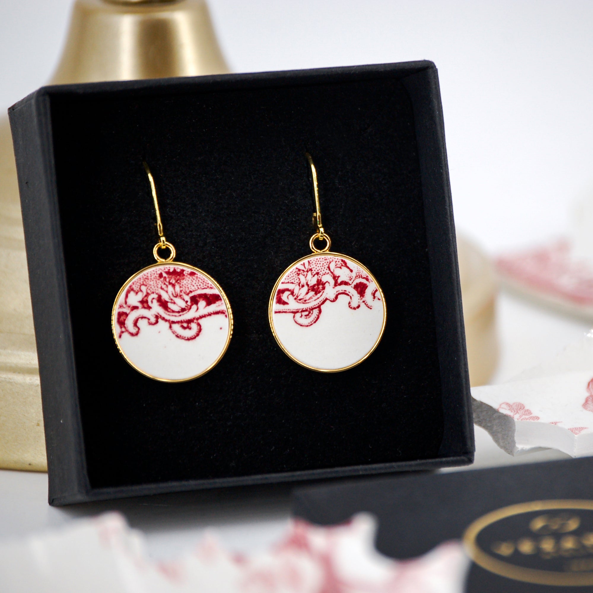 Boucles d'oreilles "Ornement en vieux rose", finition or