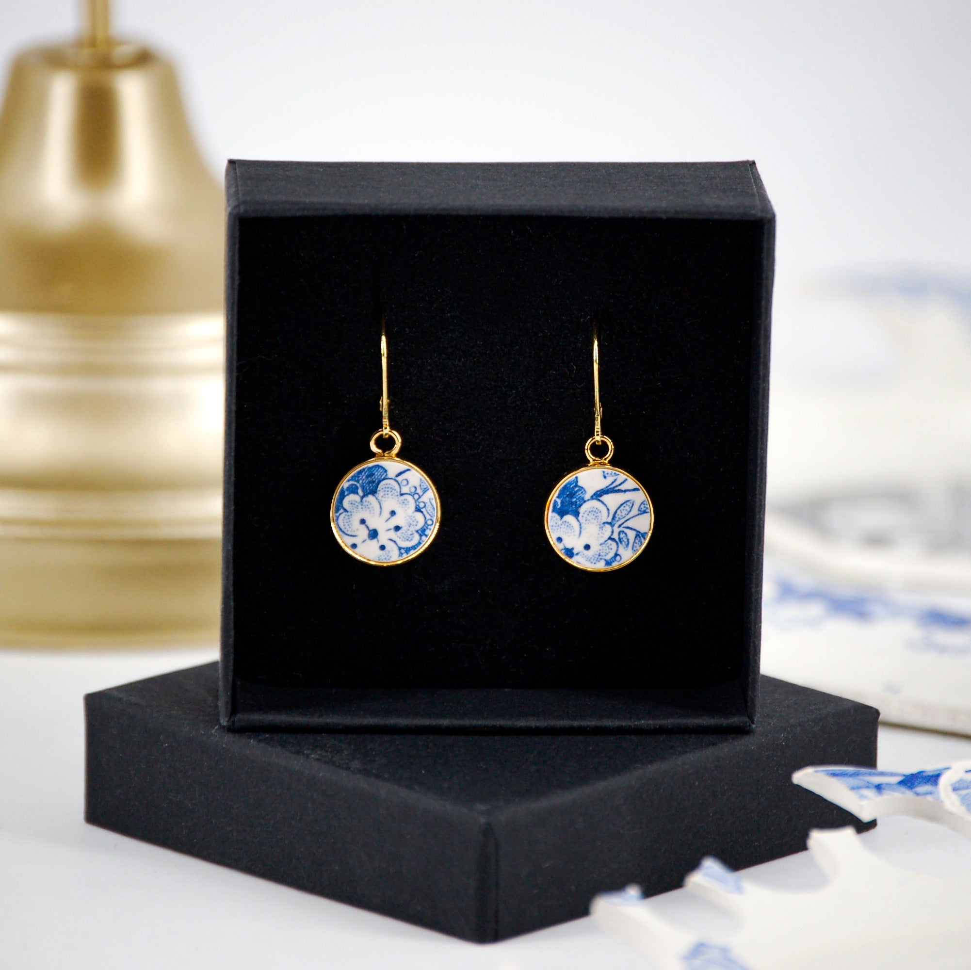 Boucles d'oreilles "Petites fleurs bleues", finition or
