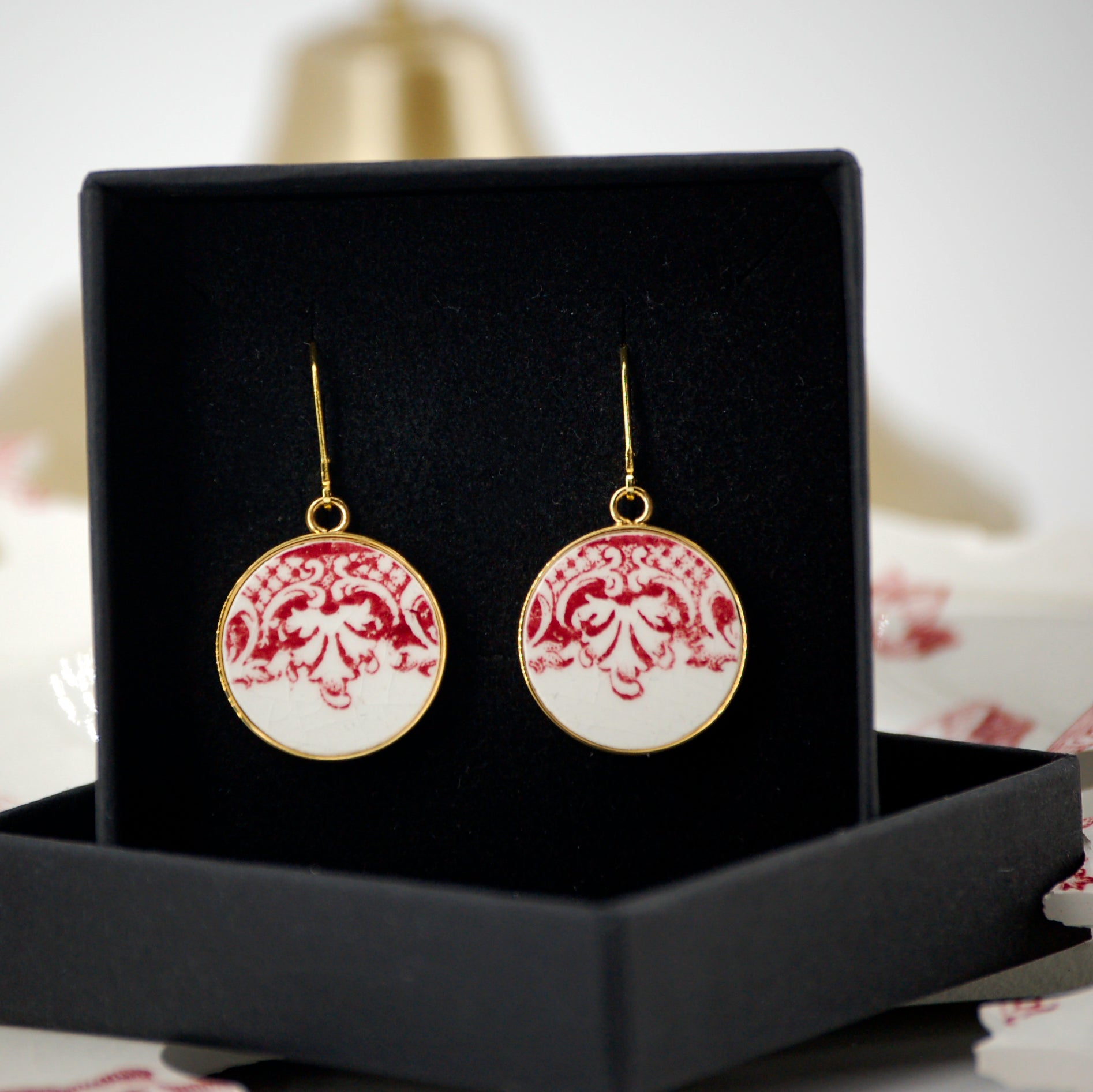 Boucles d'oreilles "Les feuilles d'acanthe en vieux rose", finition or