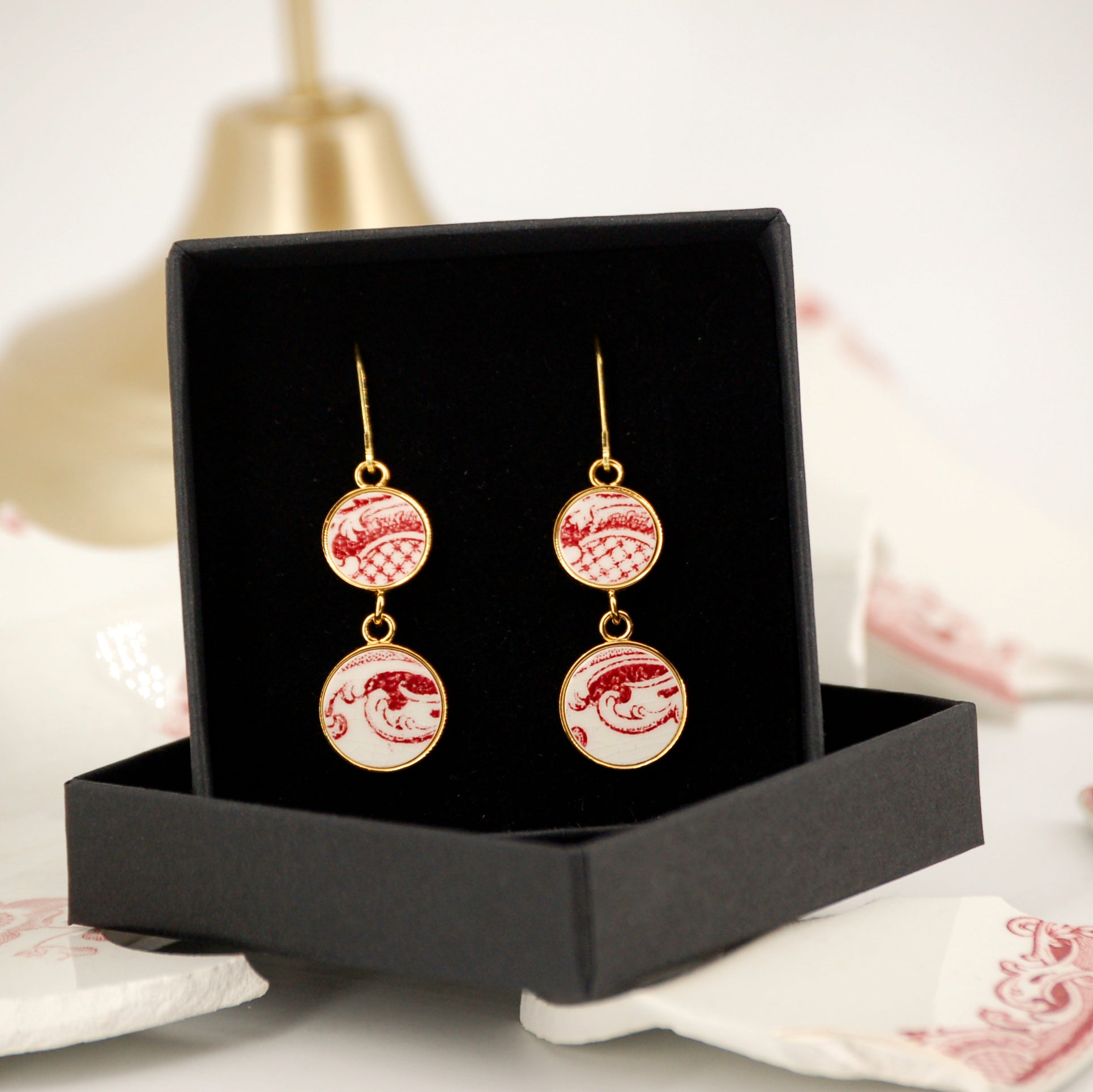 Boucles d'oreilles "Volutes en vieux rose", finition or