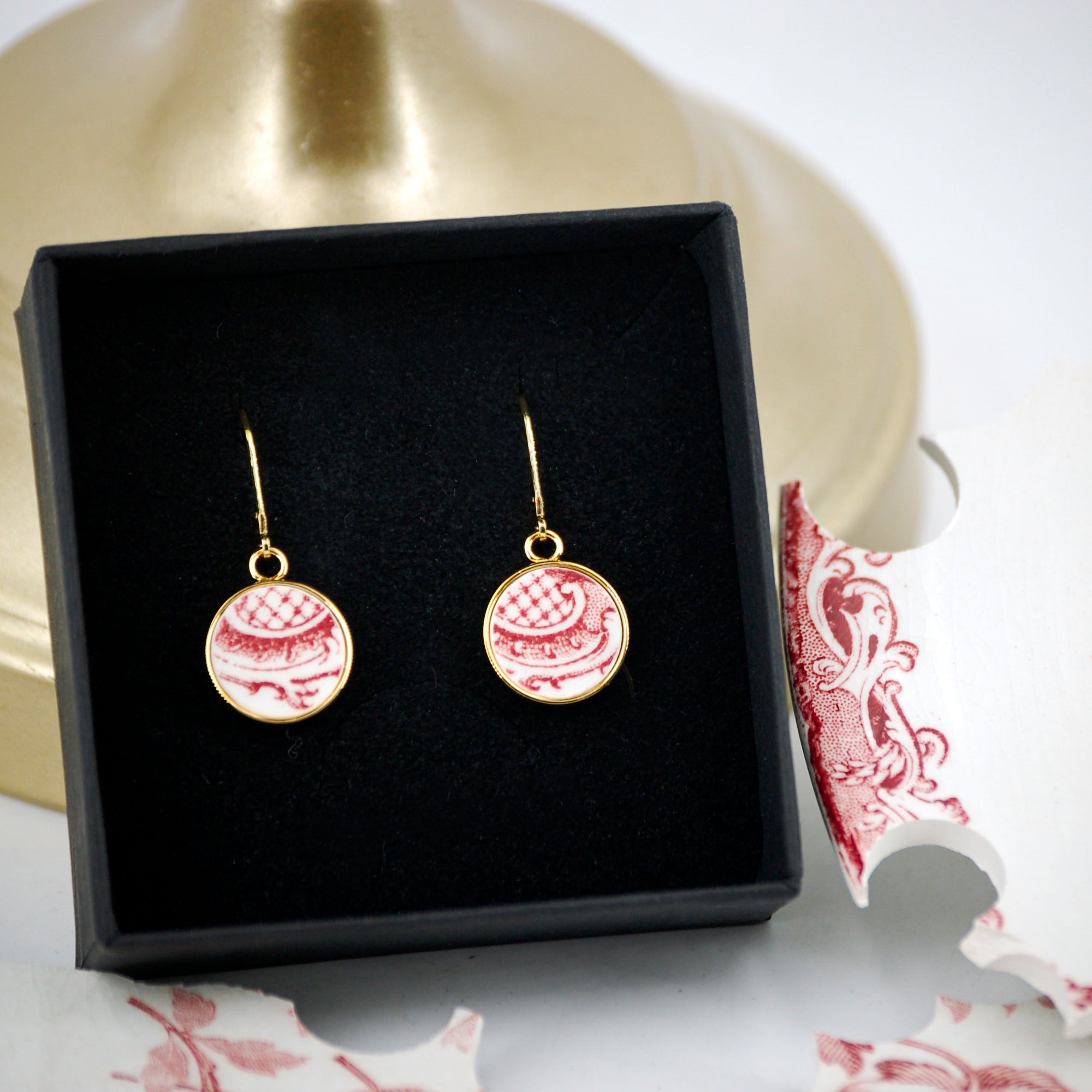 Boucles d'oreilles "Motif graphique en vieux rose", finition or