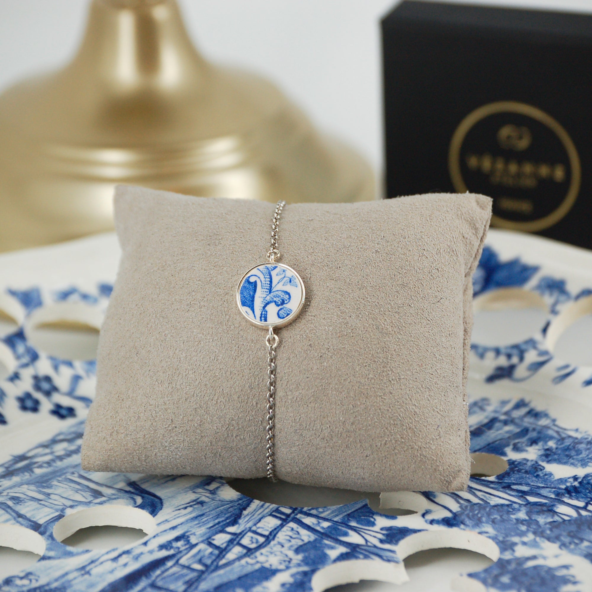 Bracelet ajustable "Feuille d'acanthe bleue", finition argent