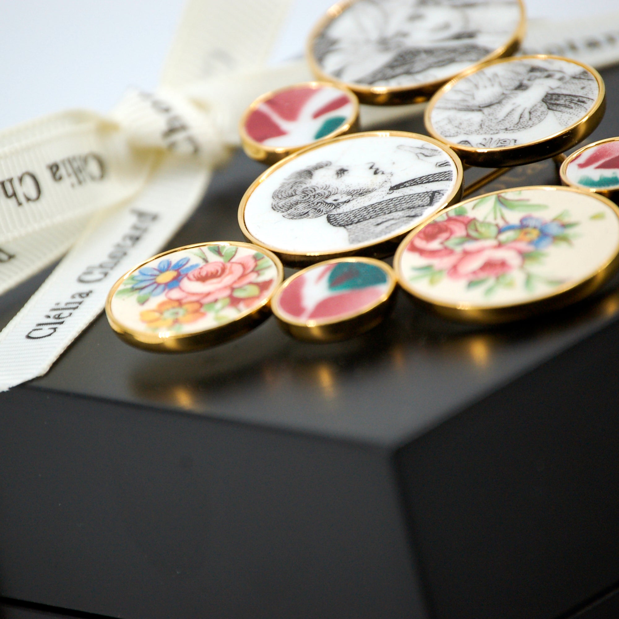 Broche "Nous serons comme frère et soeur"