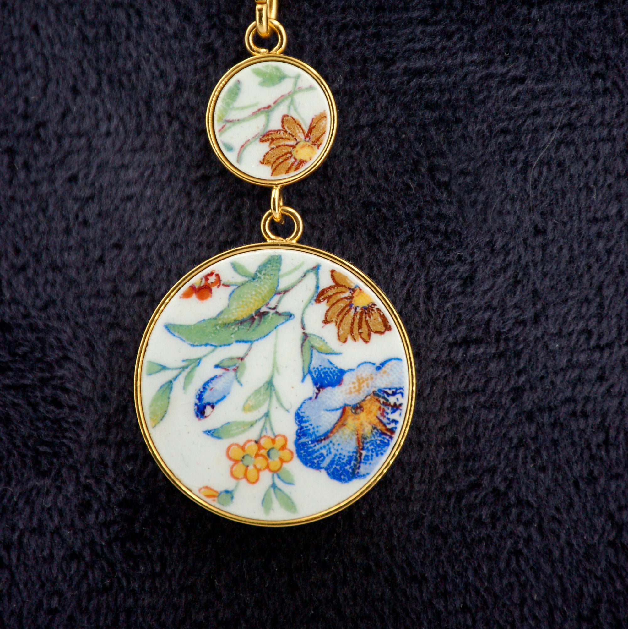 Pendentif "Campanule et petites fleurs", finition or