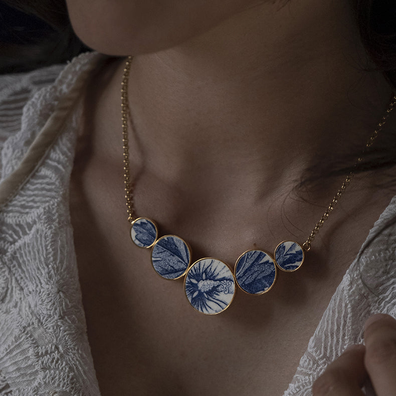 Collier "Hibiscus", finition or