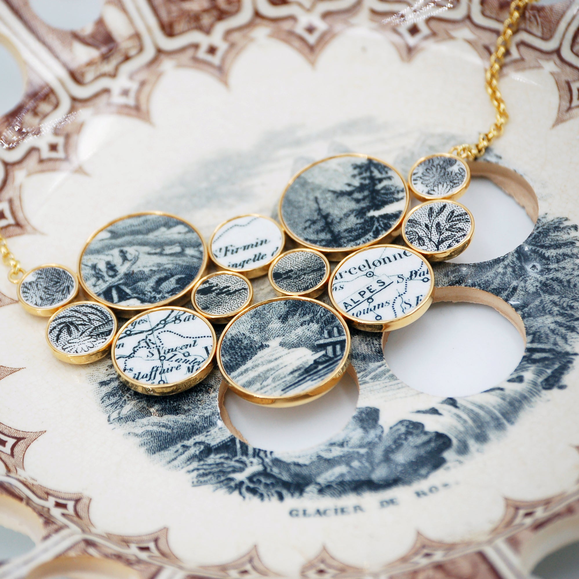 Collier Le Grand Tour - Promenade dans les Alpes