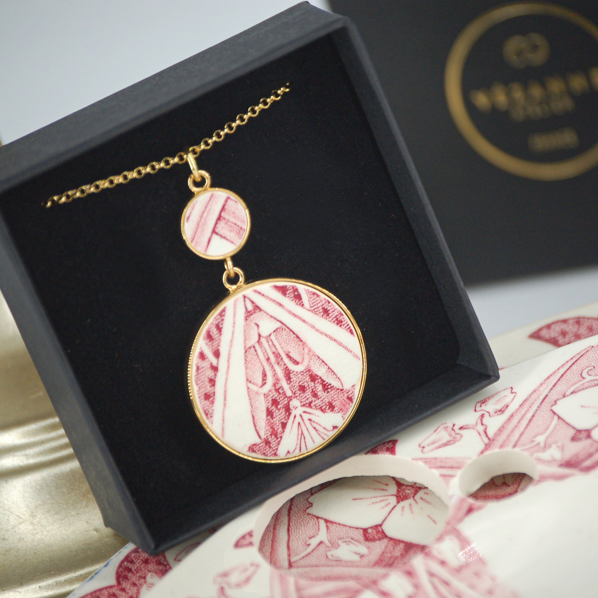 Pendentif "Sarah" rose poudré, finition or