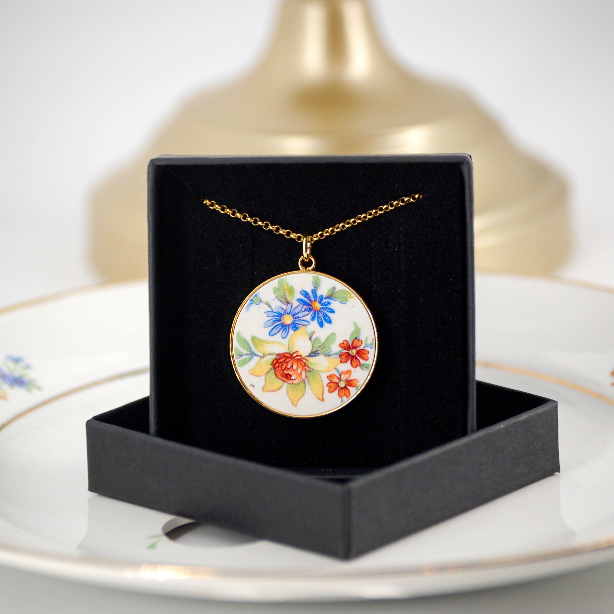 Pendentif "Bouquet de fleurs printanières", finition or