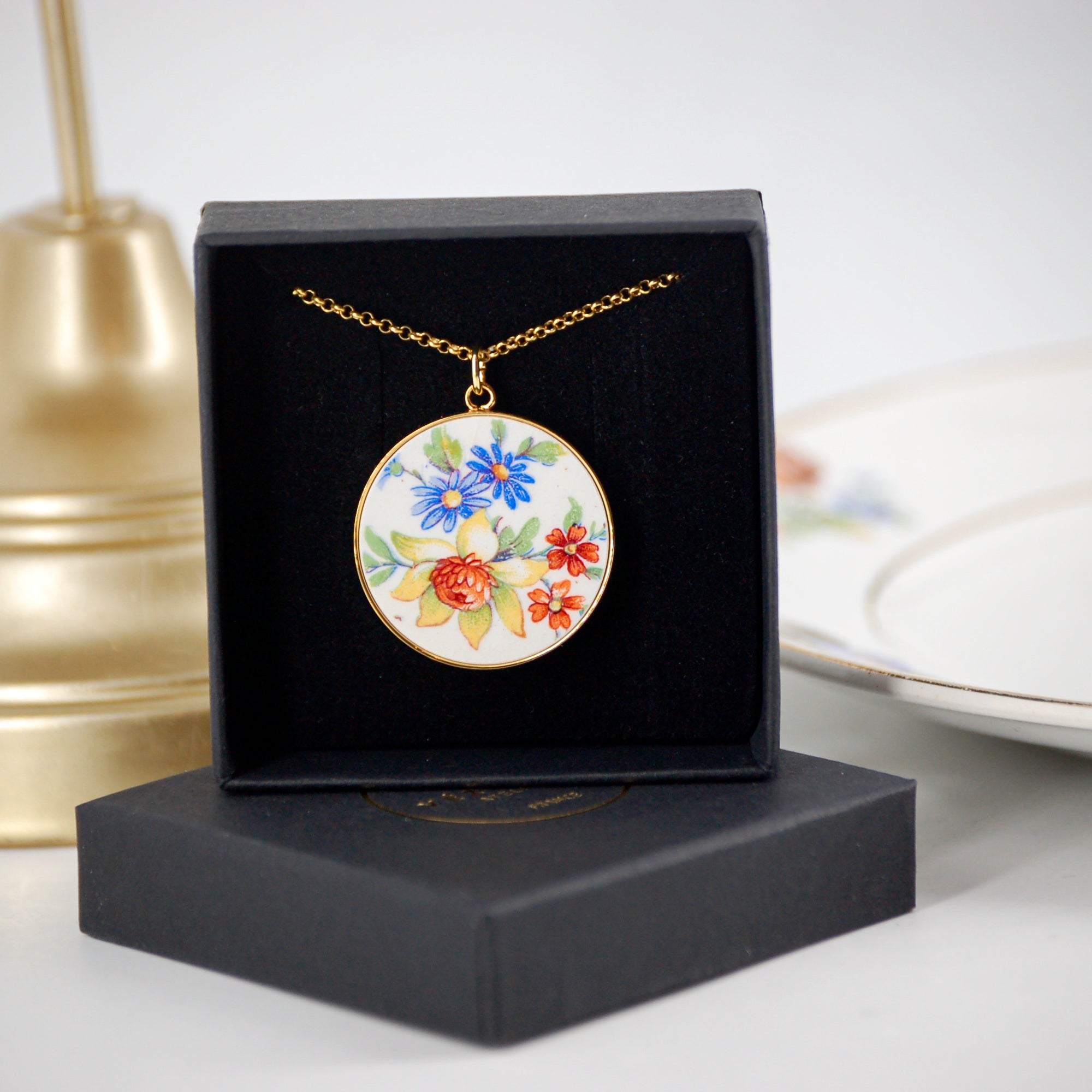 Pendentif "Bouquet de fleurs printanières", finition or