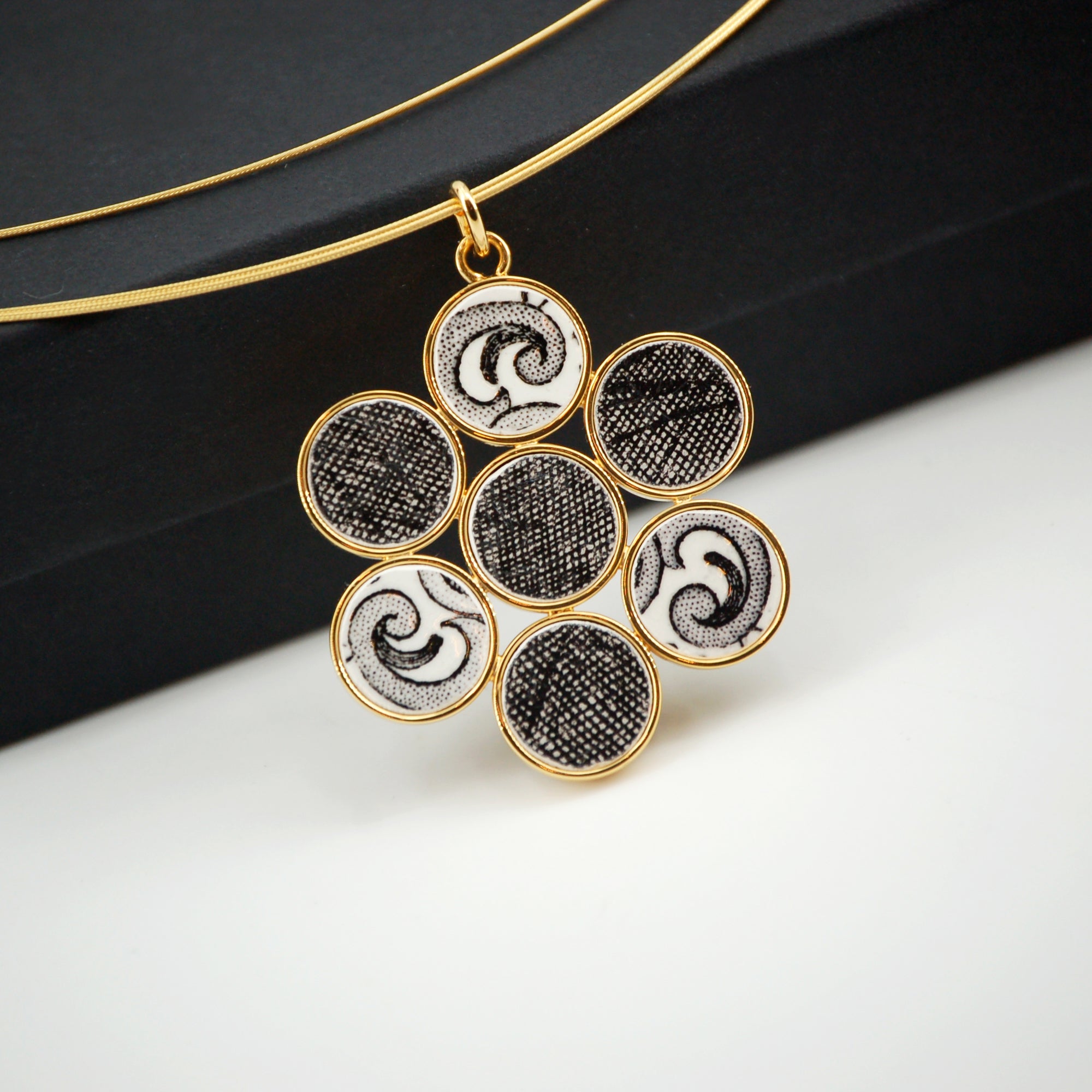 Pendentif "Fleur #1", finition or