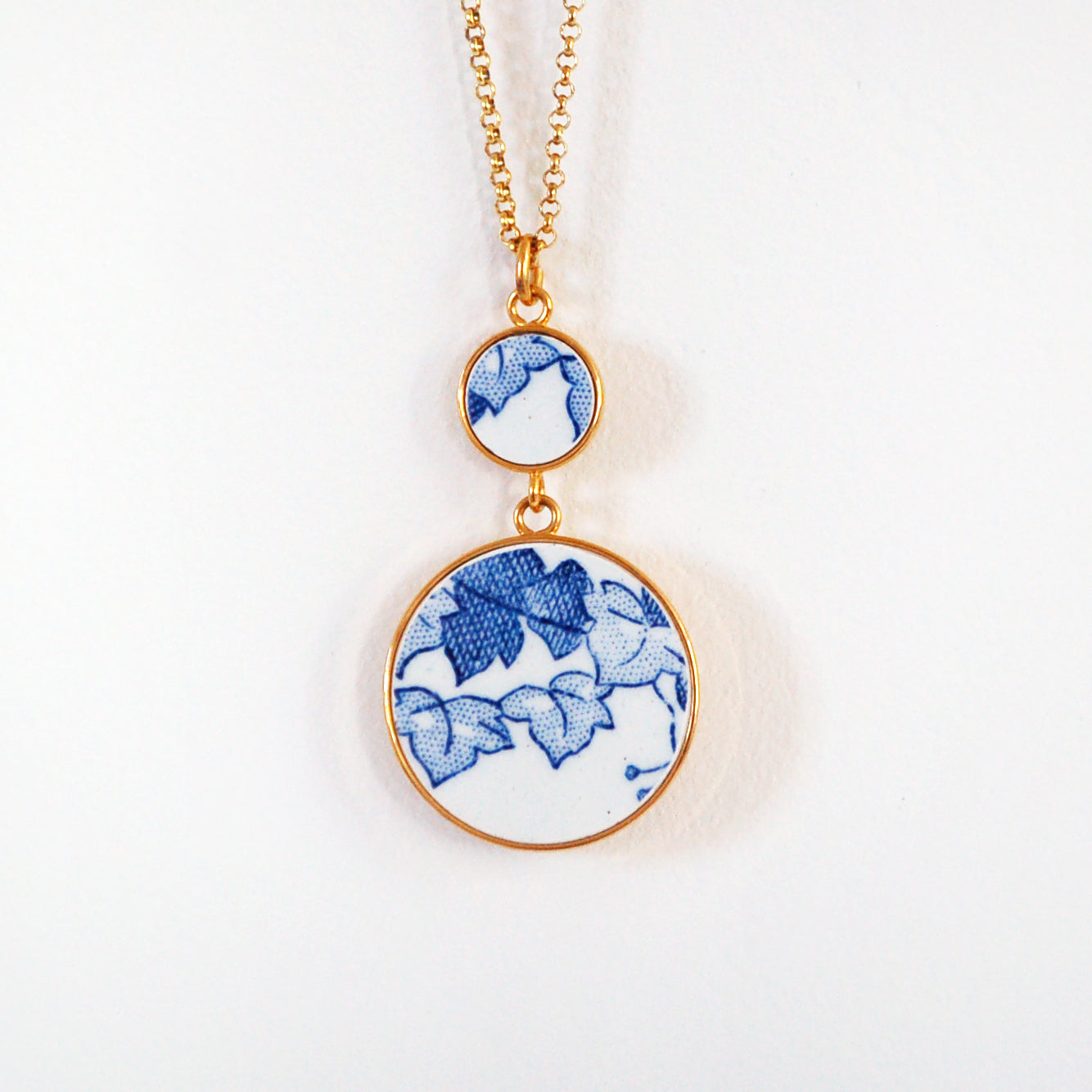 Pendentif "Feuillage bleu", finition or