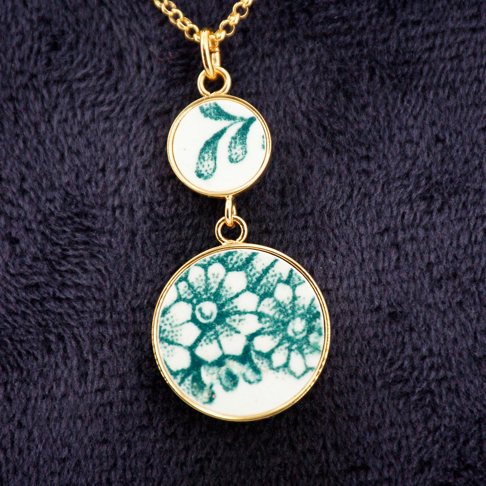 Pendentif "Bouquet de fleurs vertes", finition or