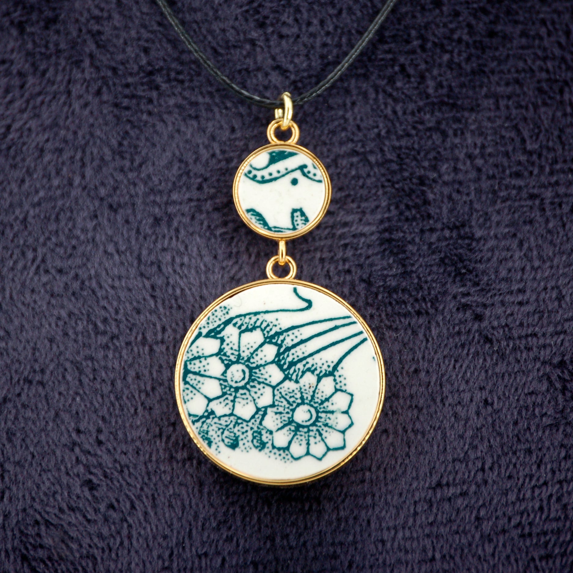 Pendentif "Bouquet de fleurs vertes"