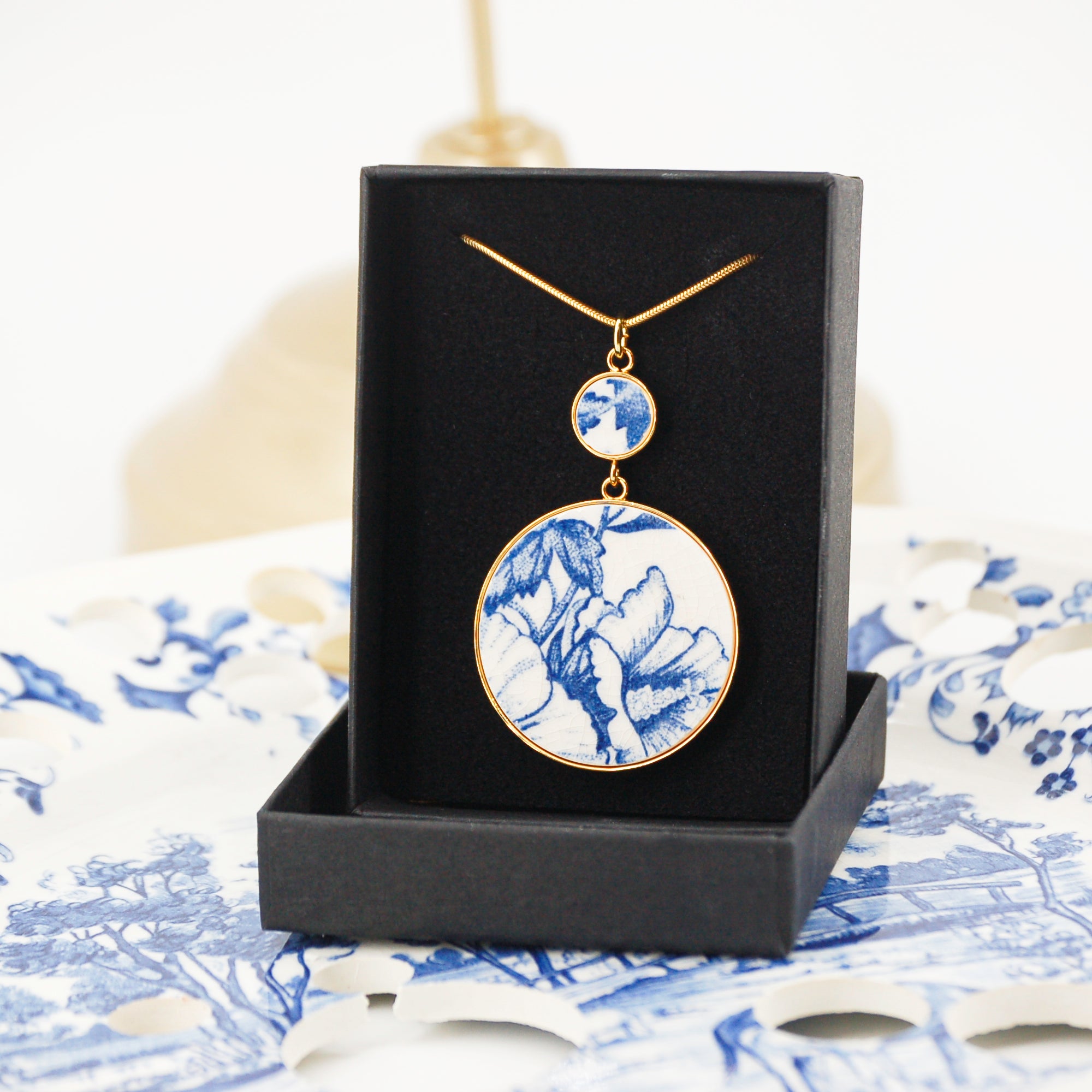 Pendentif "Fleur d'Hibiscus et son pistil", finition or