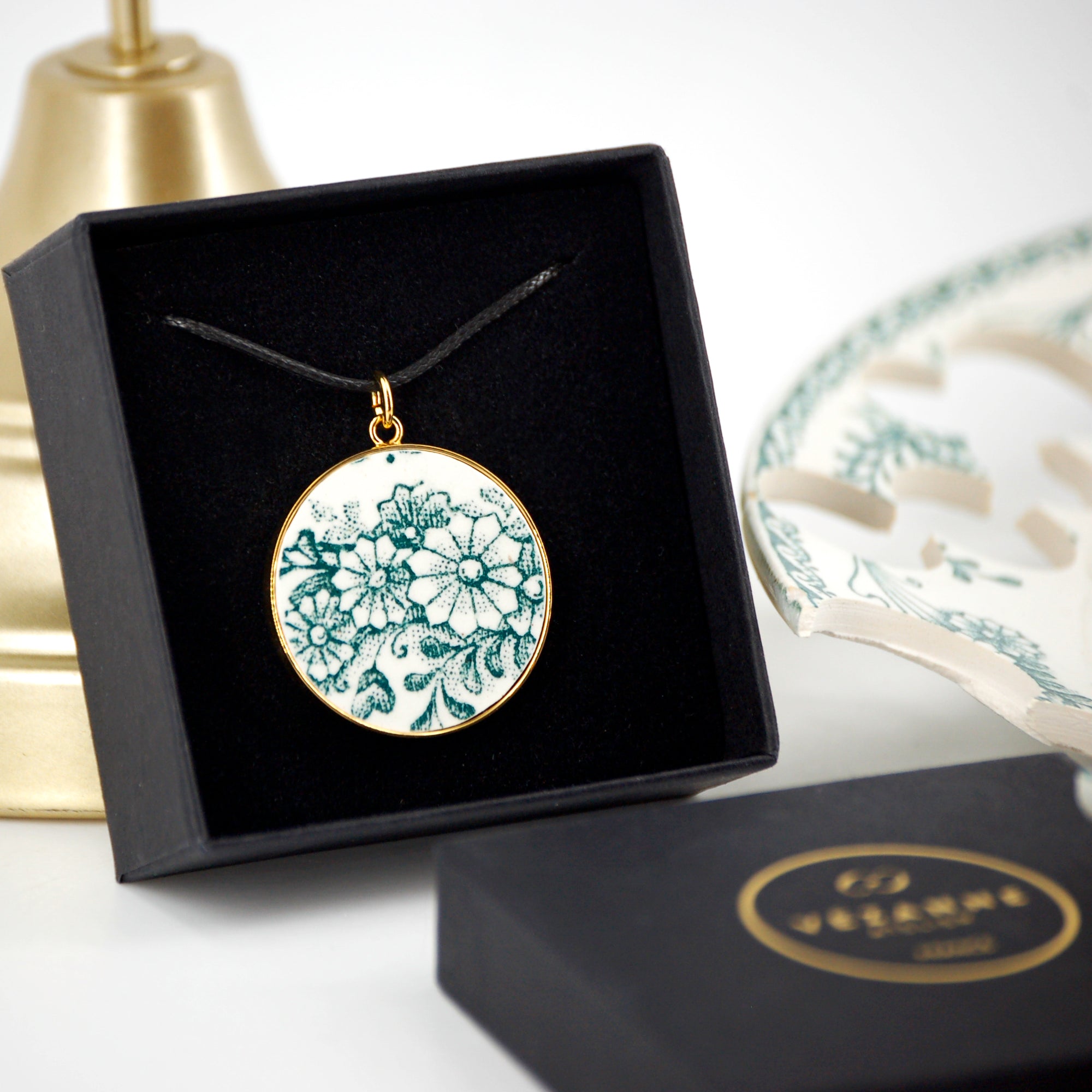 Pendentif "Fleurs vertes"