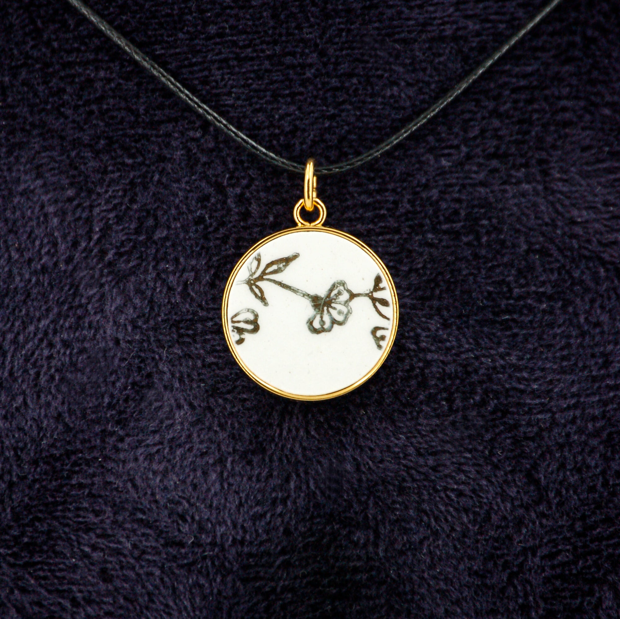 Pendentif "Petites fleurs dorées", finition or