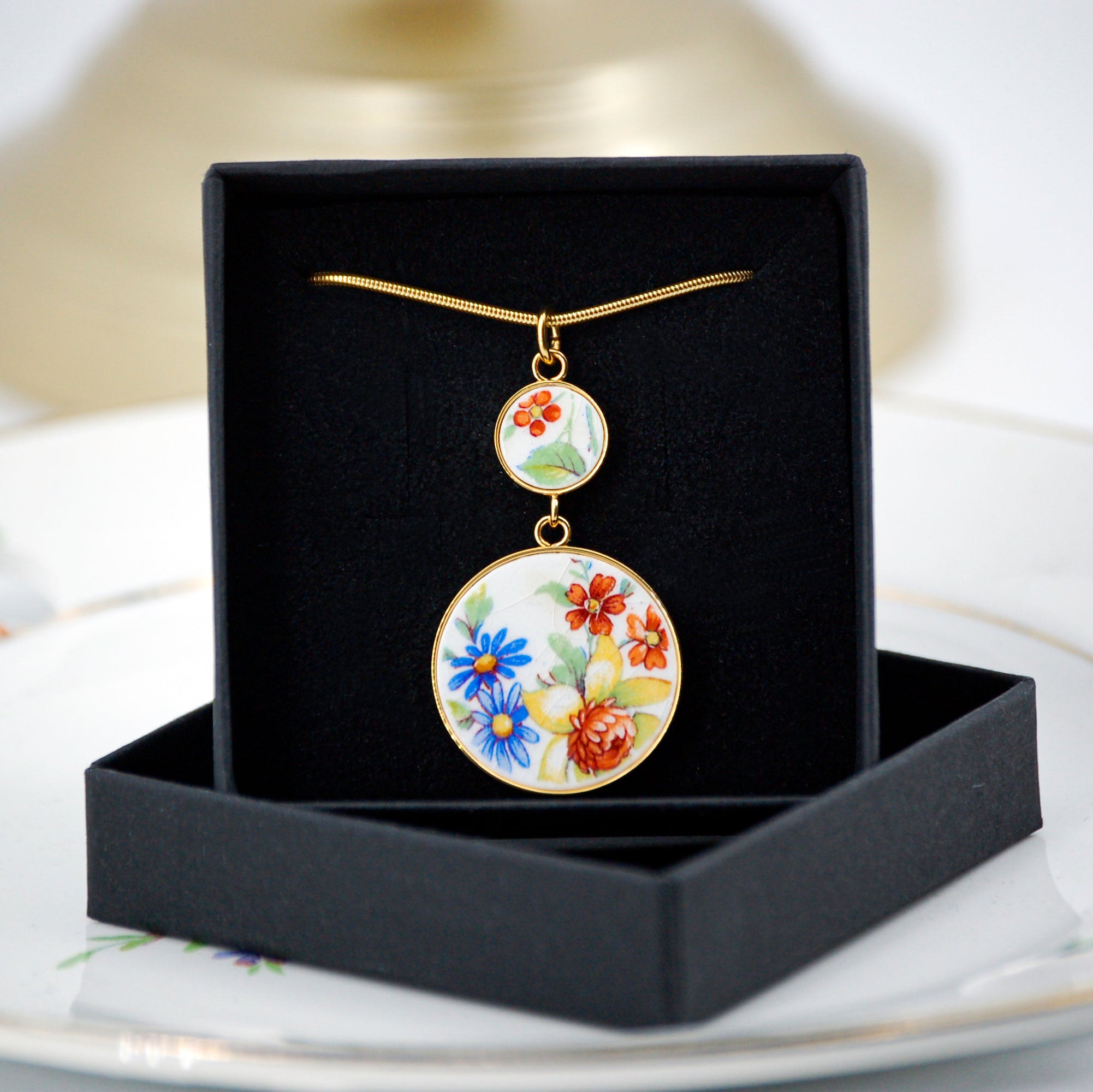 Pendentif "Bouquet de fleurs printanières", finition or