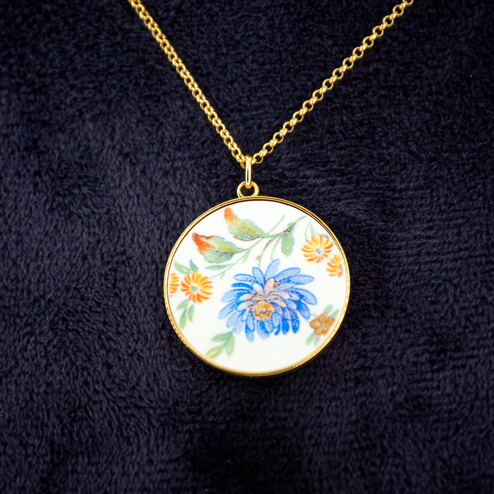 Pendentif "Aster et ses petites fleurs jaunes", finition or