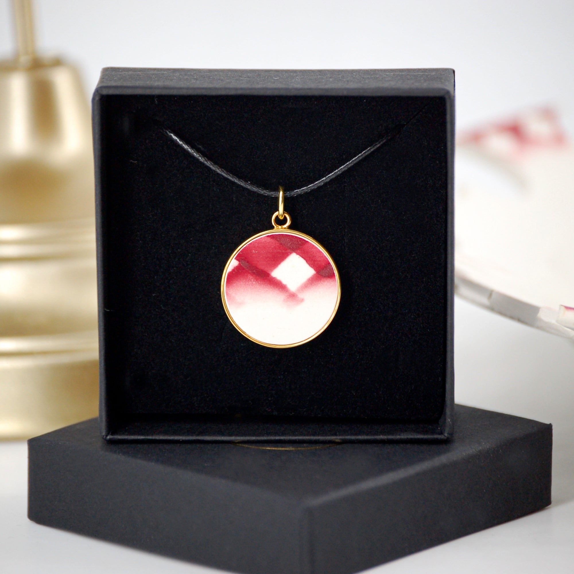 Pendentif "Motifs de losanges", finition or